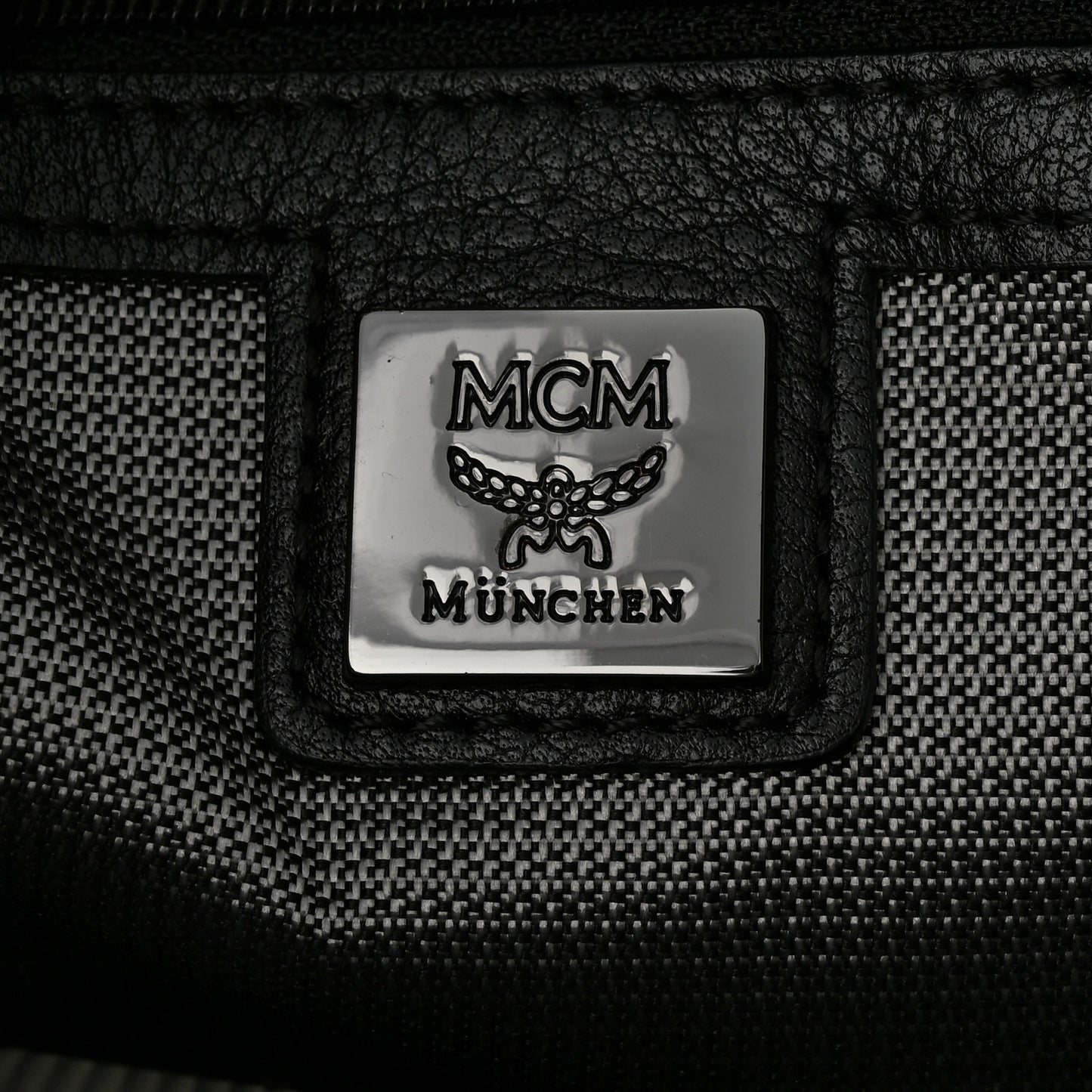 Visetos Medium Side Studs Stark Backpack White