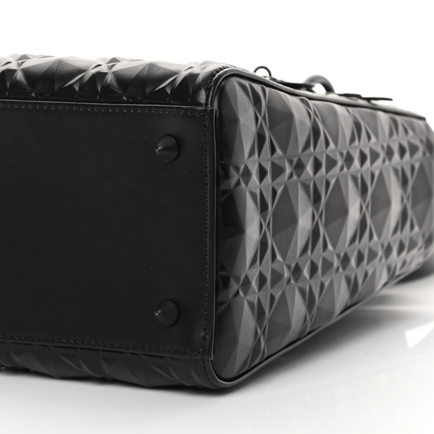 Calfskin Cannage Diamond Cannage Medium Lady Dior Black