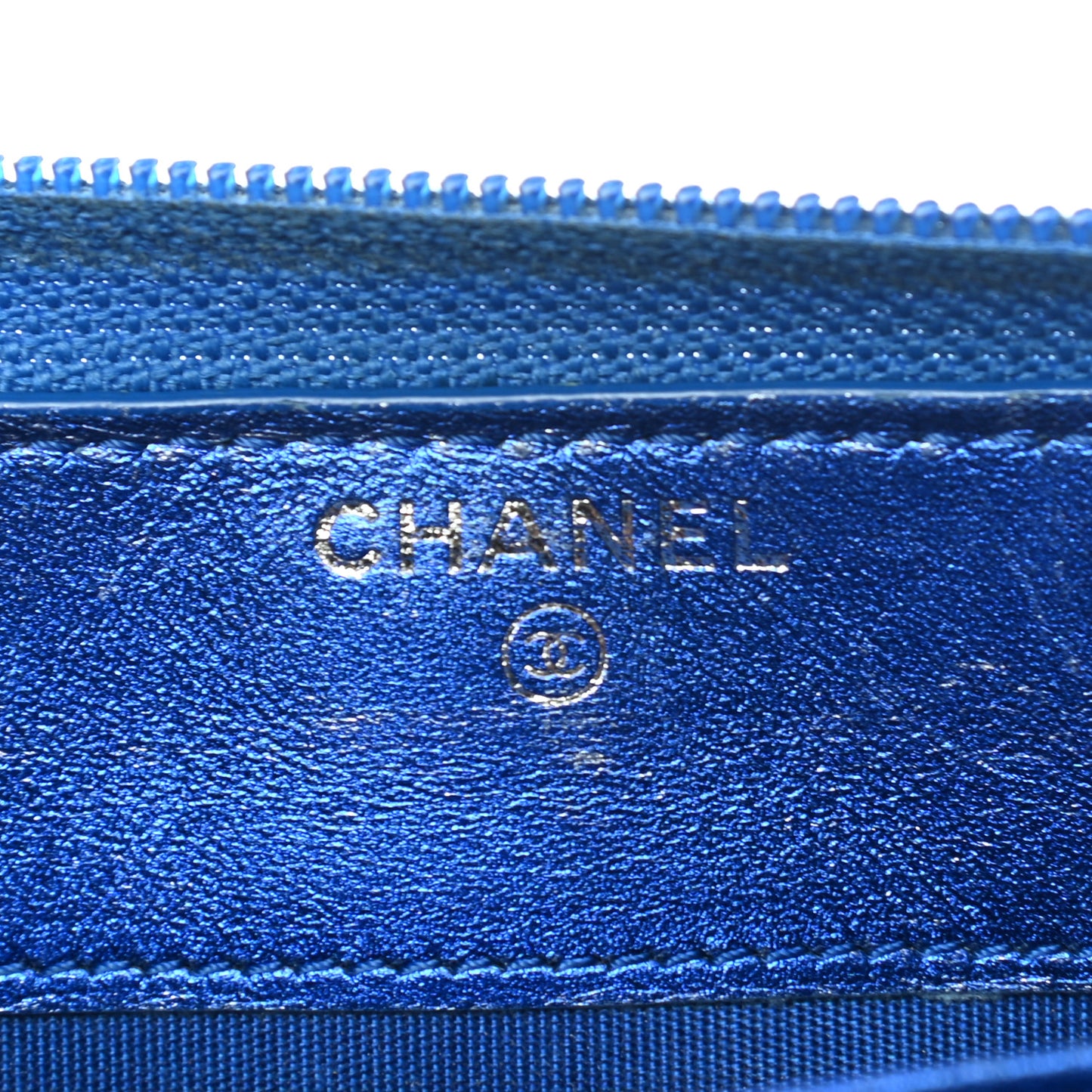 Metallic Patent Calfskin Quilted Boy L-Gusset Zip Wallet Blue