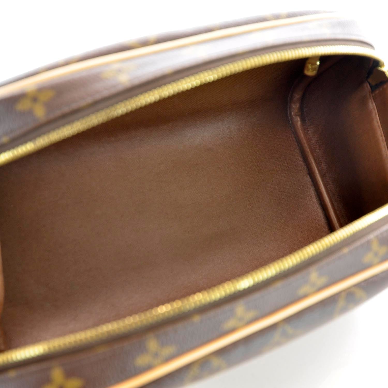 Louis Vuitton Monogram King Size Toiletry Bag 6 of 8