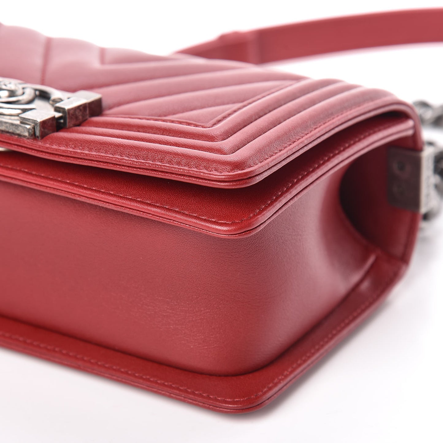 Calfskin Chevron Quilted Small Boy Flap Red