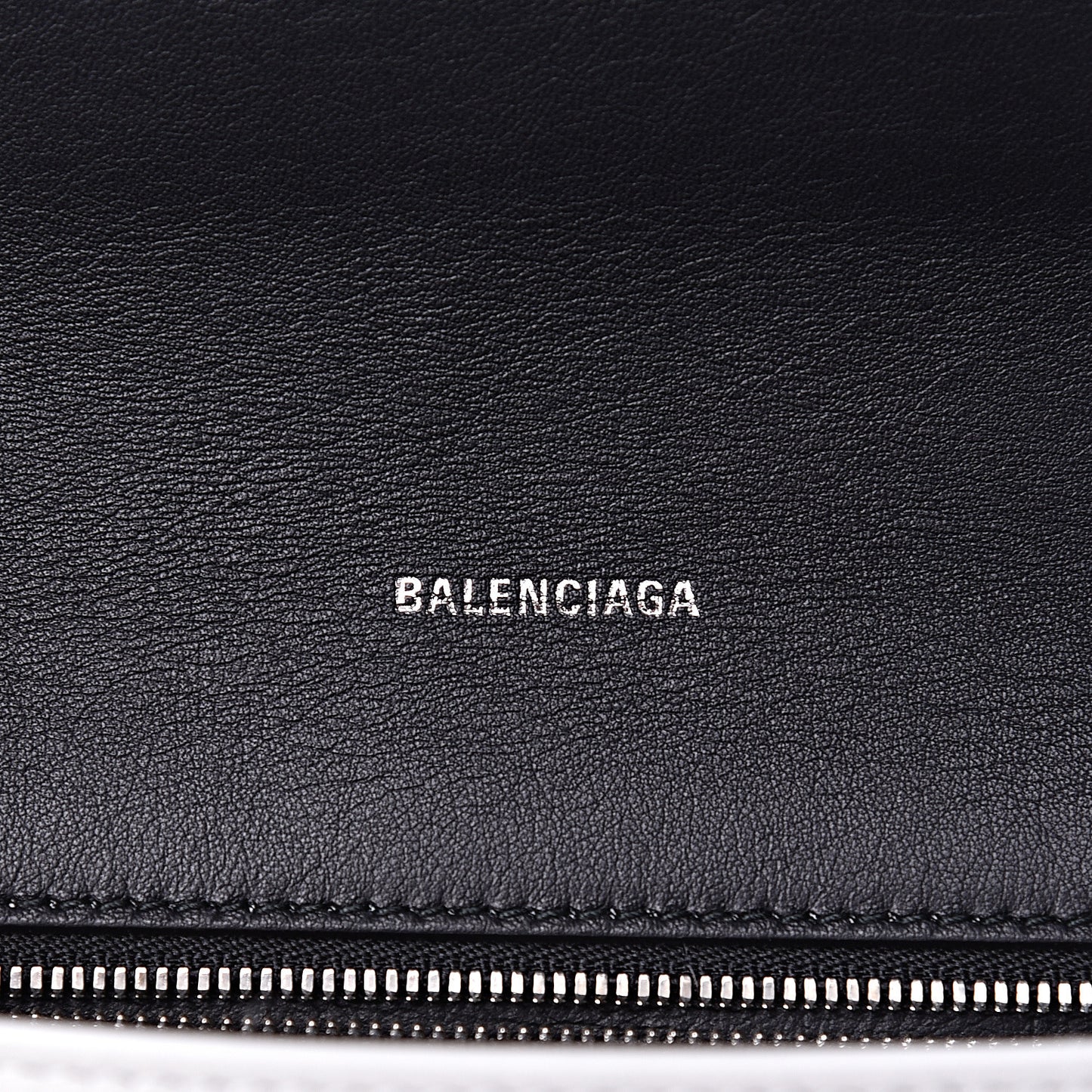 Pebbled Calfskin Logo Everyday Flap Chain Wallet White