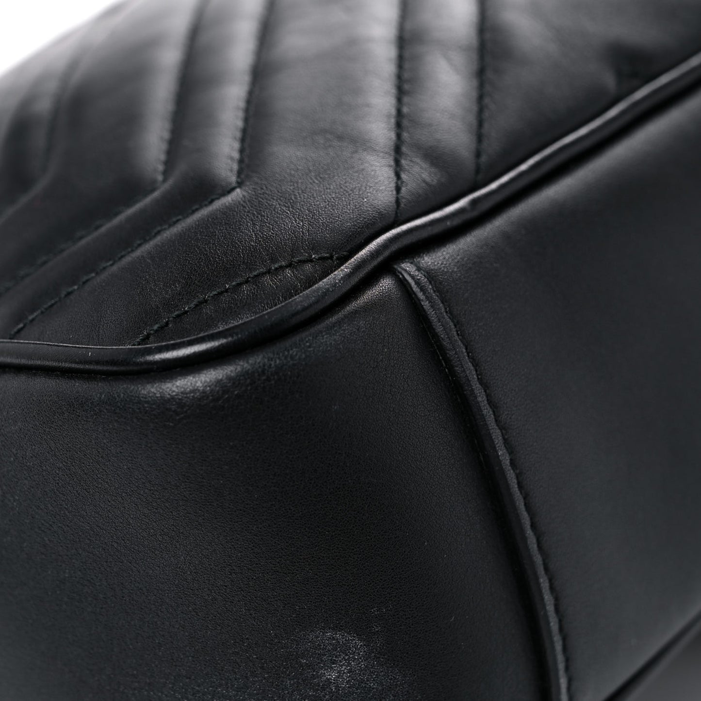 Calfskin Matelasse Medium GG Marmont Shoulder Bag Black