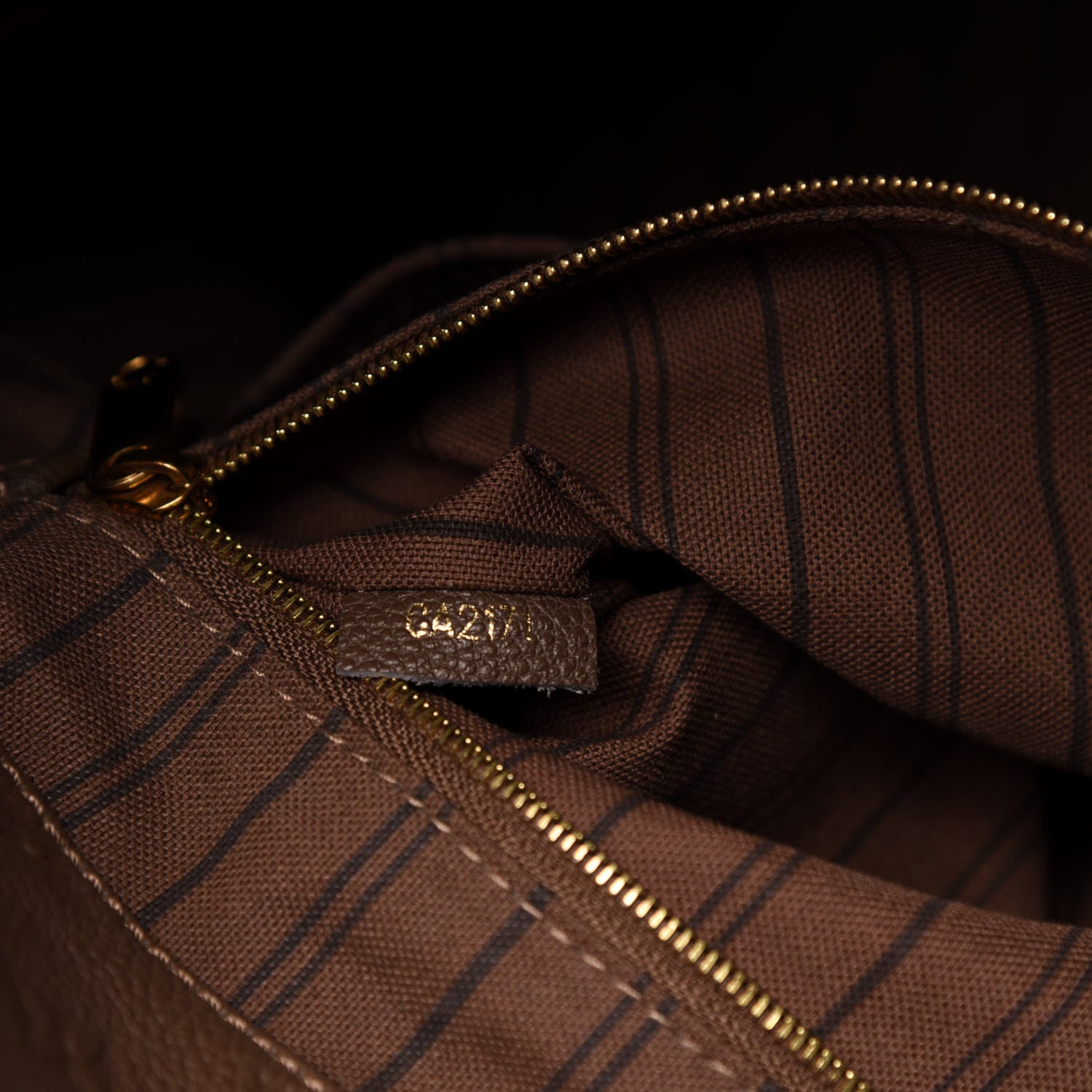 Louis Vuitton Empreinte Artsy MM Ombre 7 of 11