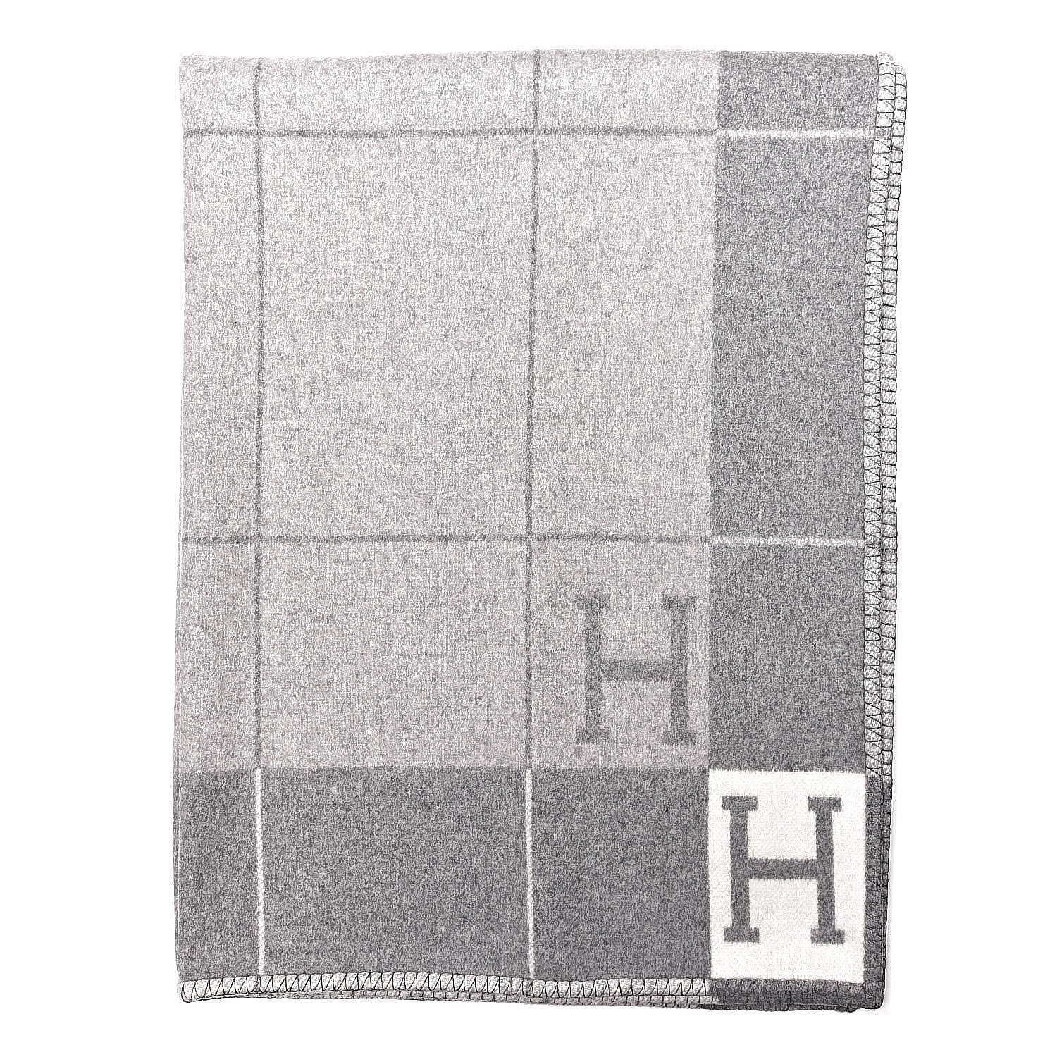 Hermes Wool Cashmere Avalon III Blanket Ecru Gris Clair 2 of 3