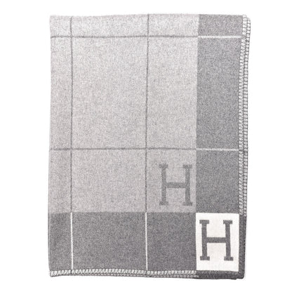 Hermes Wool Cashmere Avalon III Blanket Ecru Gris Clair 2 of 3