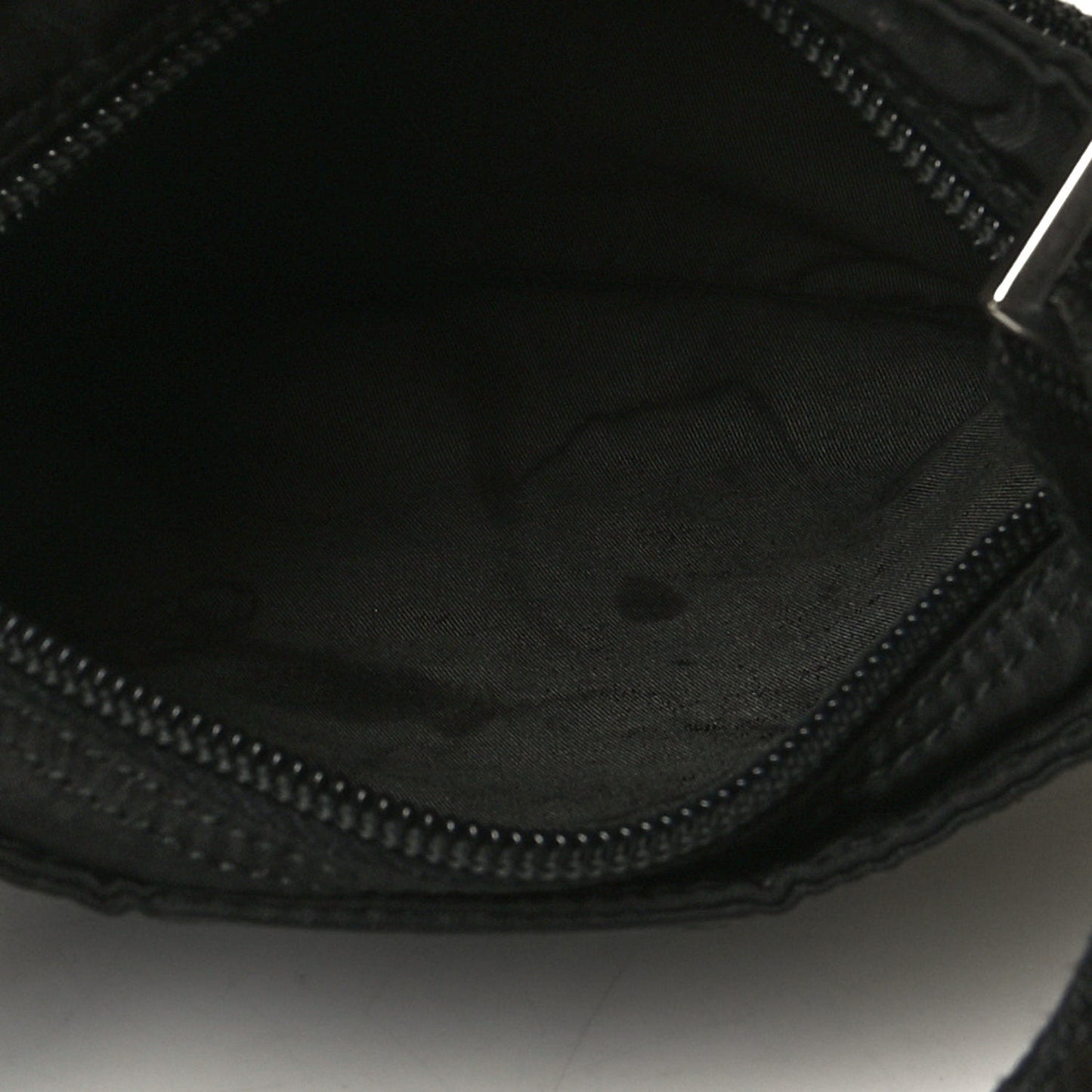 Tessuto Nylon Saffiano Flat Messenger Bag Black