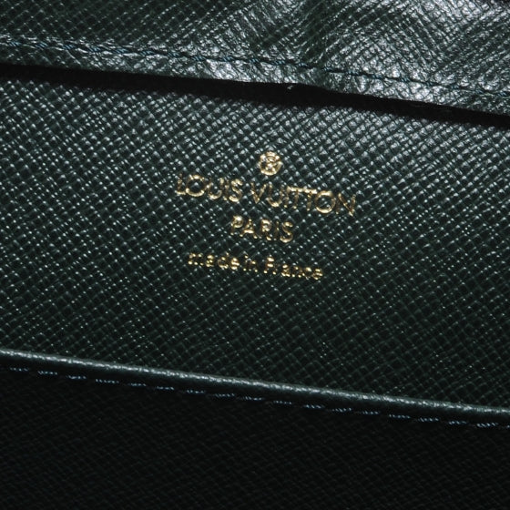 Louis Vuitton Taiga Baikal Pochette Epicea 6 of 7