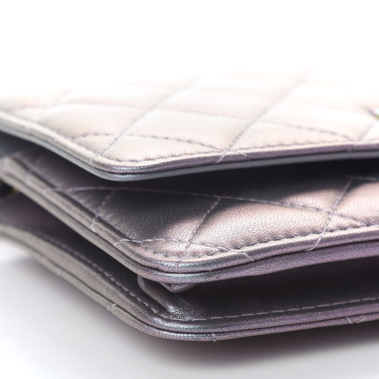 Iridescent Lambskin Quilted Reissue Wallet On Chain WOC Light Purple