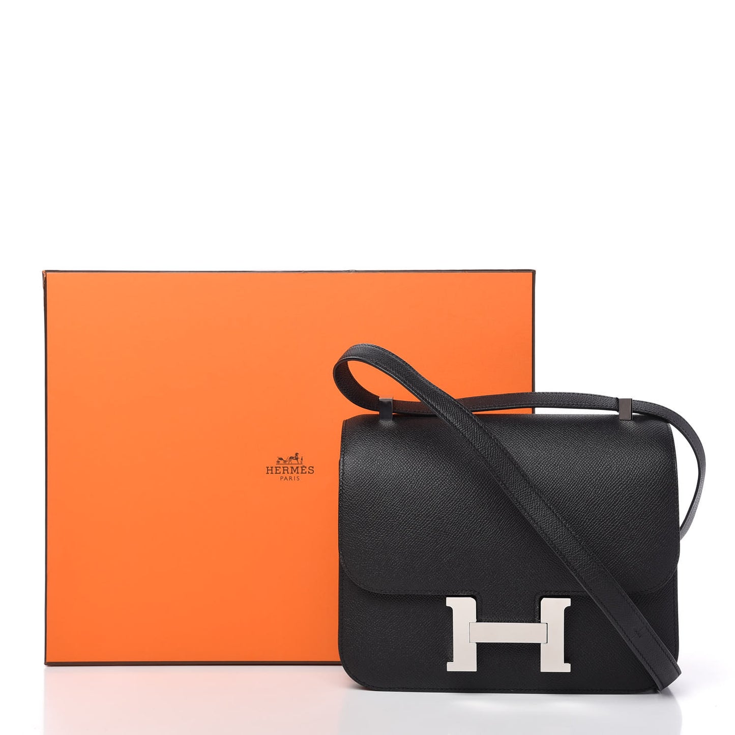 Epsom Constance 24 Black