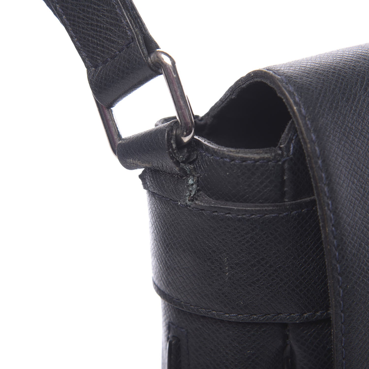 Louis Vuitton Taiga Roman MM Messenger Boreal 14 of 18