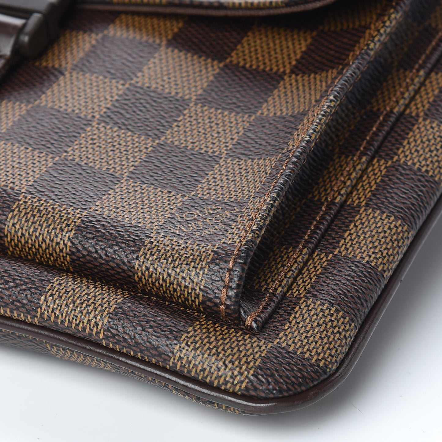 Damier Ebene Pochette Melville