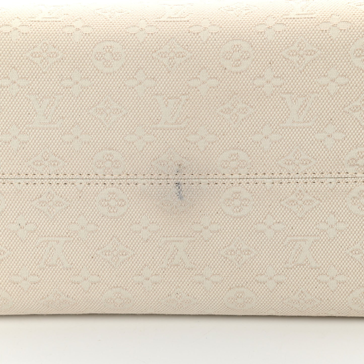 Jacquard Embroidered Tufted Monogram Hawaii Onthego GM Cream
