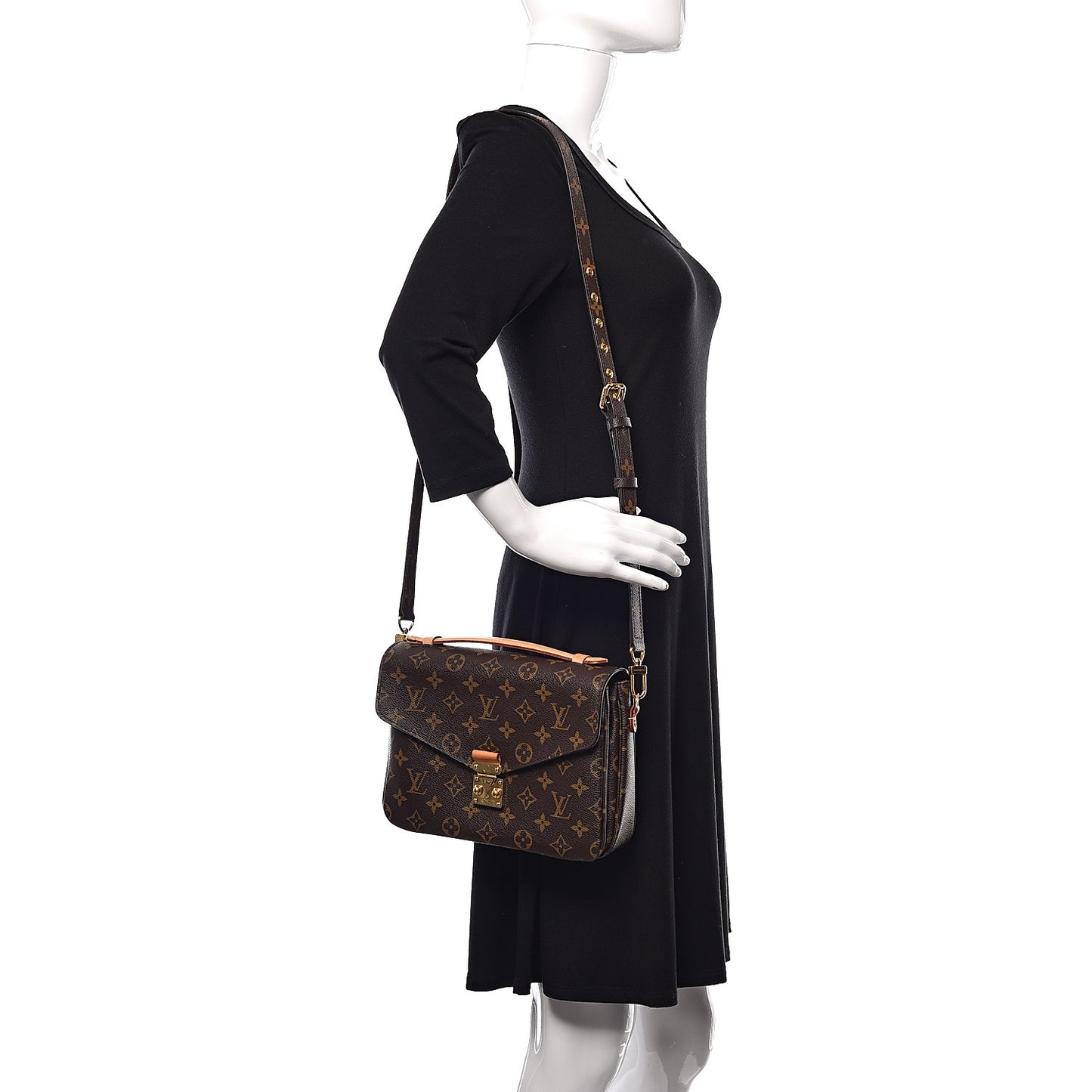 Monogram Pochette Metis