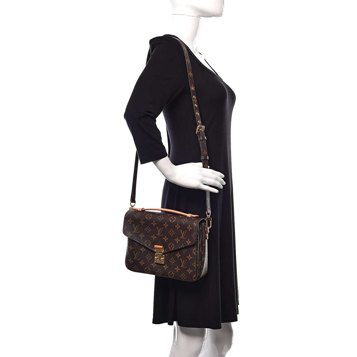Louis Vuitton Monogram Pochette Metis 2 of 12