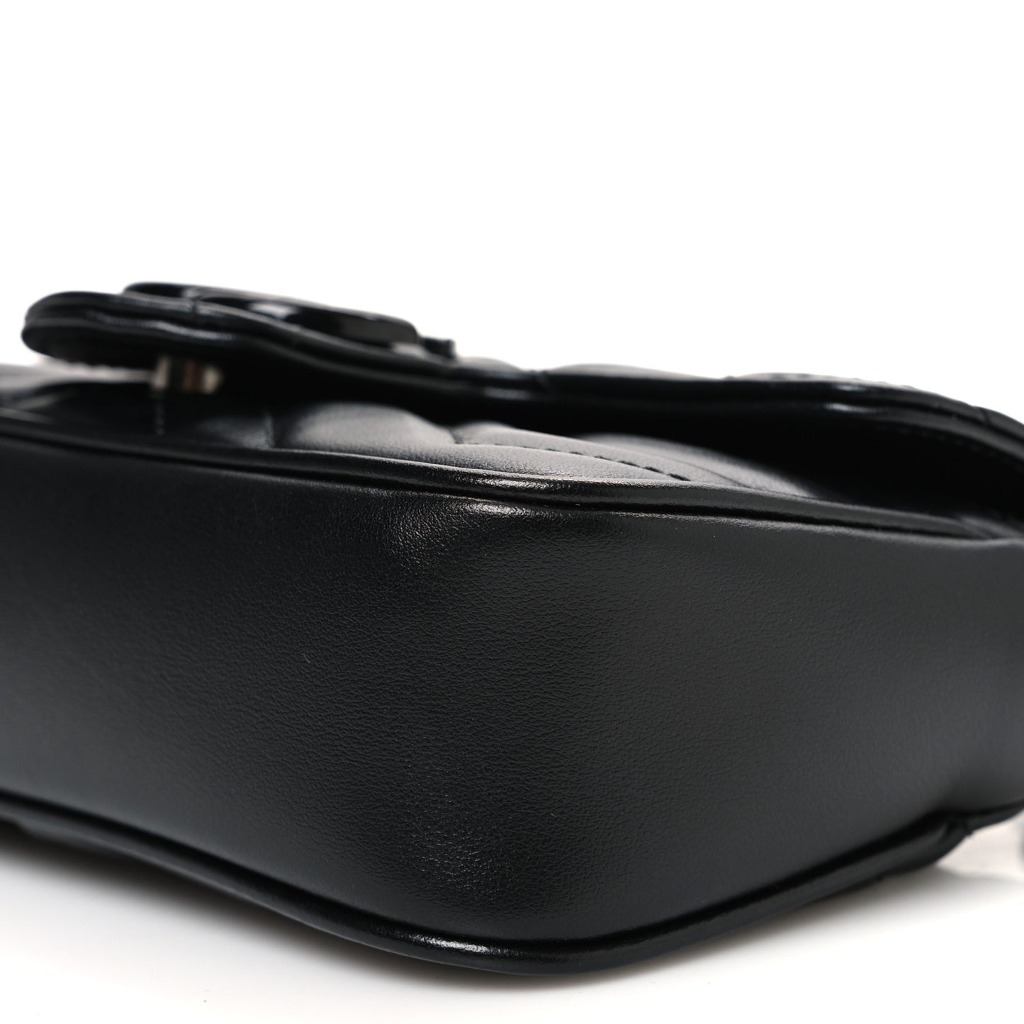 Calfskin Matelasse Monochrome GG Marmont Chain Belt Bag Black