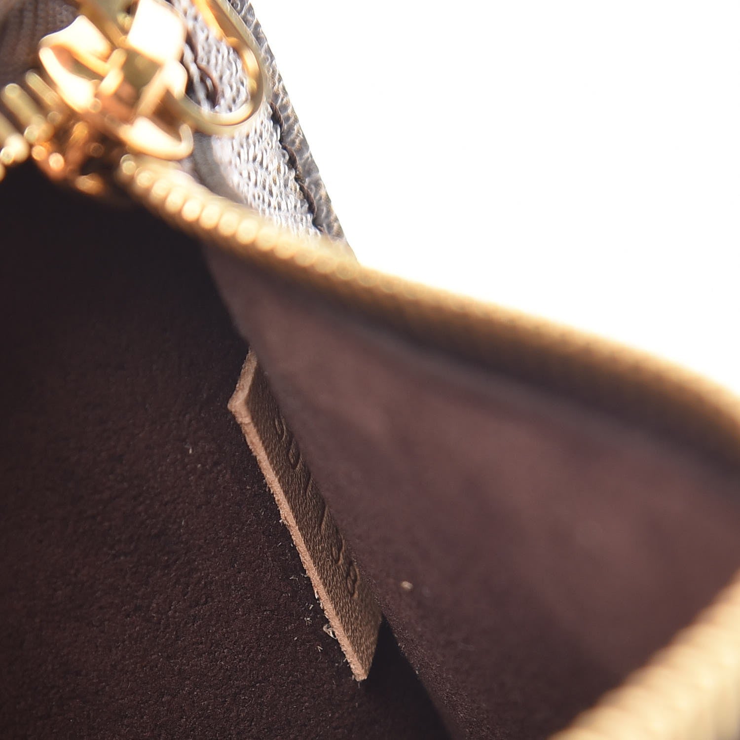 Louis Vuitton Monogram Pochette Metis 8 of 9