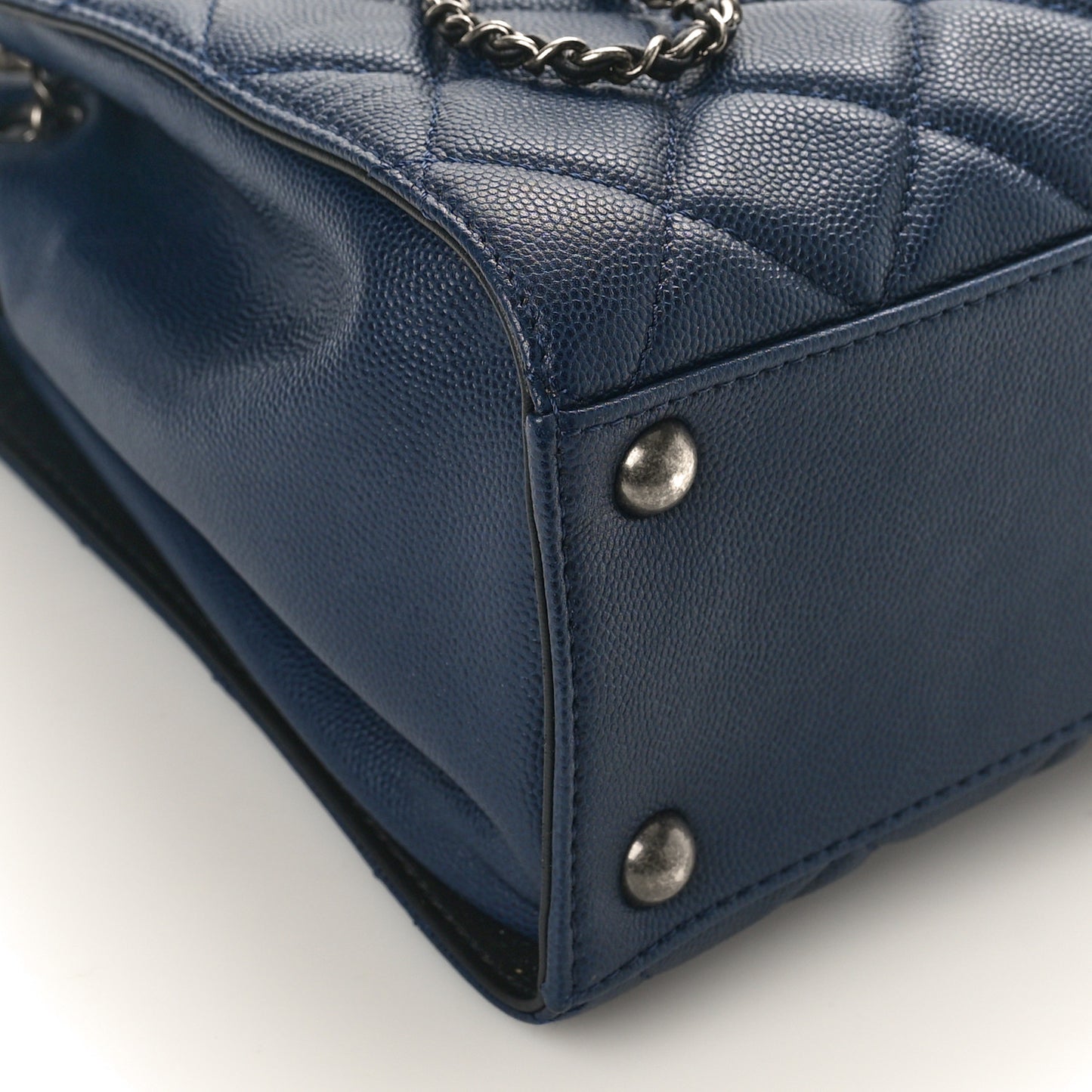 Caviar Quilted Small CC Bucket Bag Navy