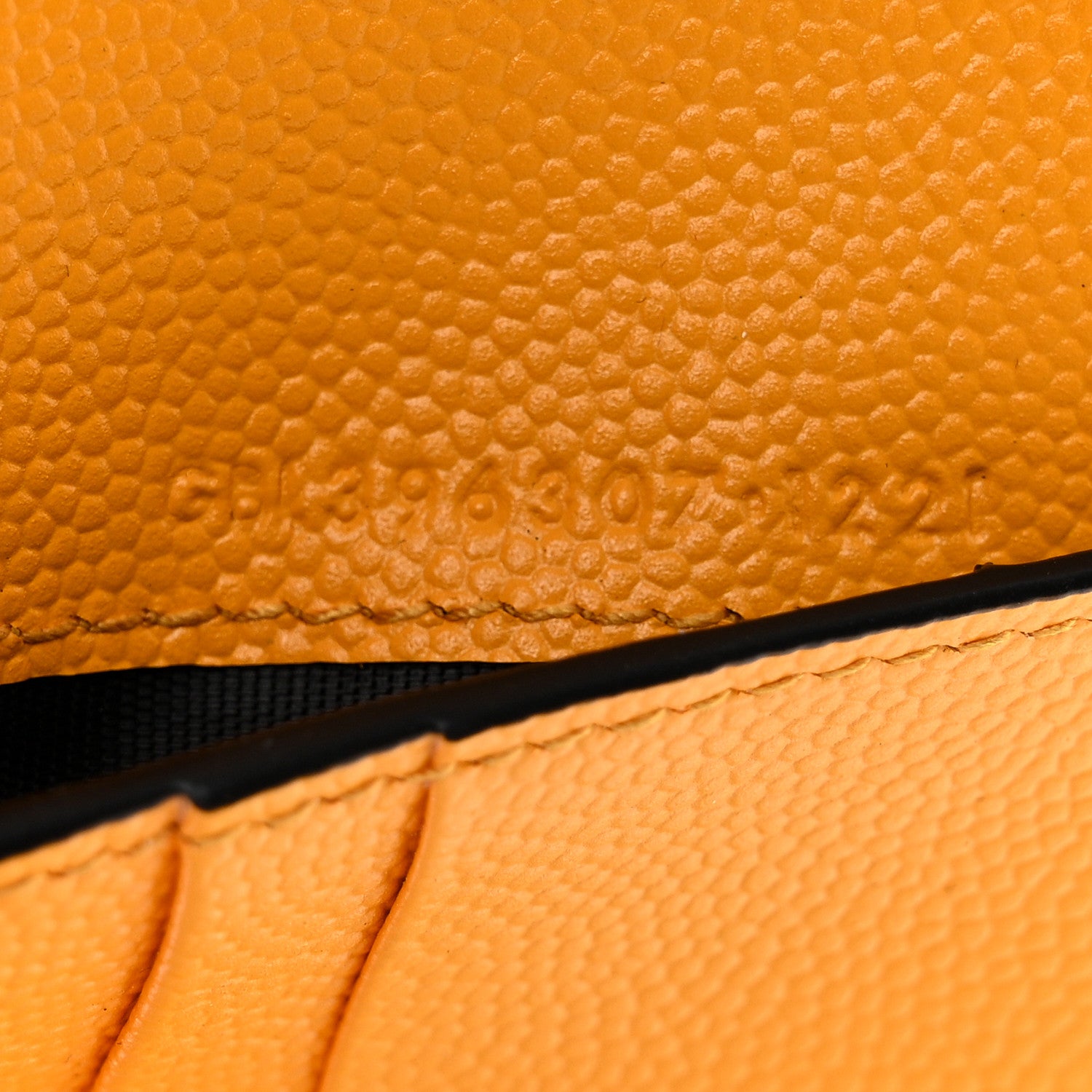 Saint Laurent Grain De Poudre Paris East West Wallet Yellow 7 of 7