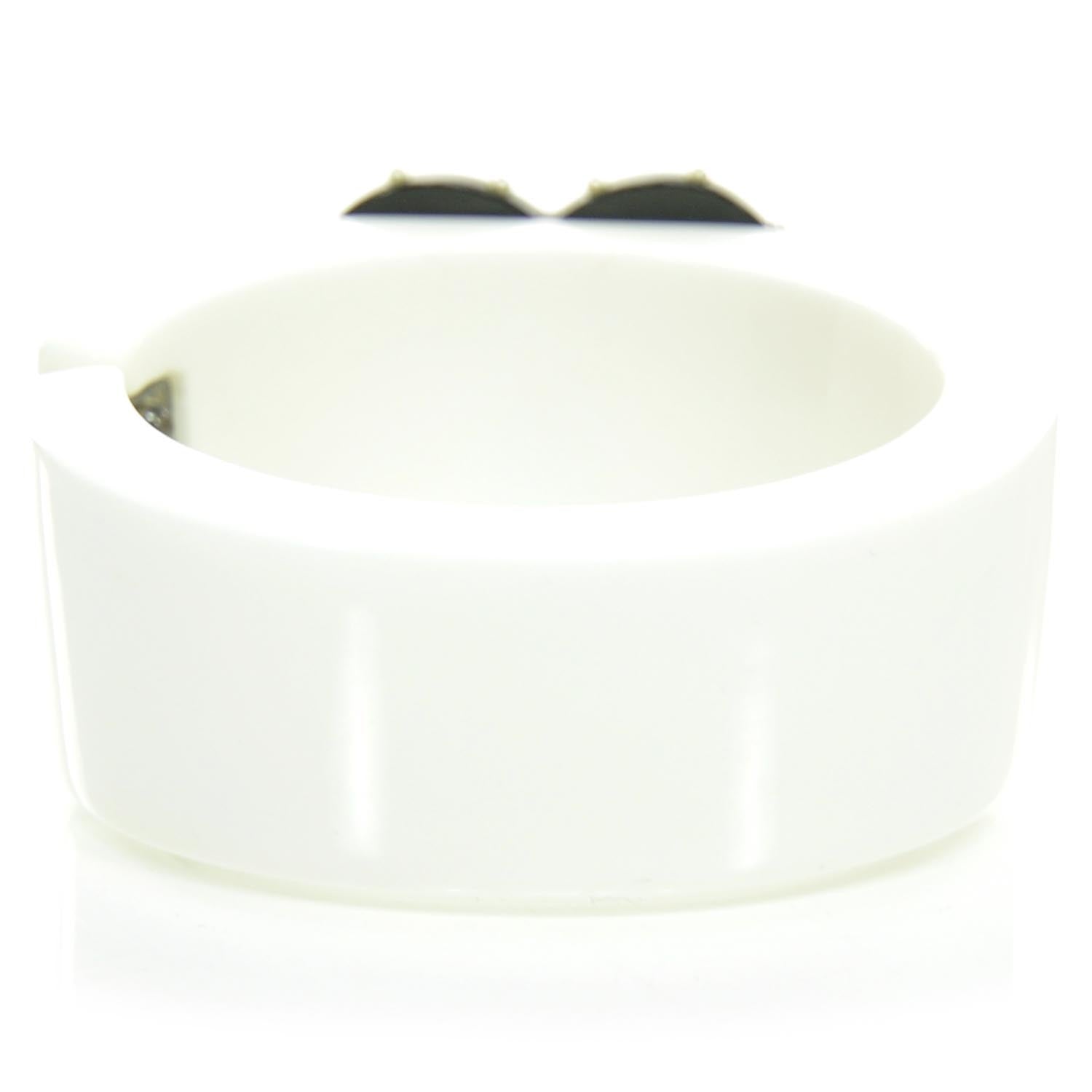 Chanel Resin CC Pearl Heart Wide Bracelet White 3 of 5