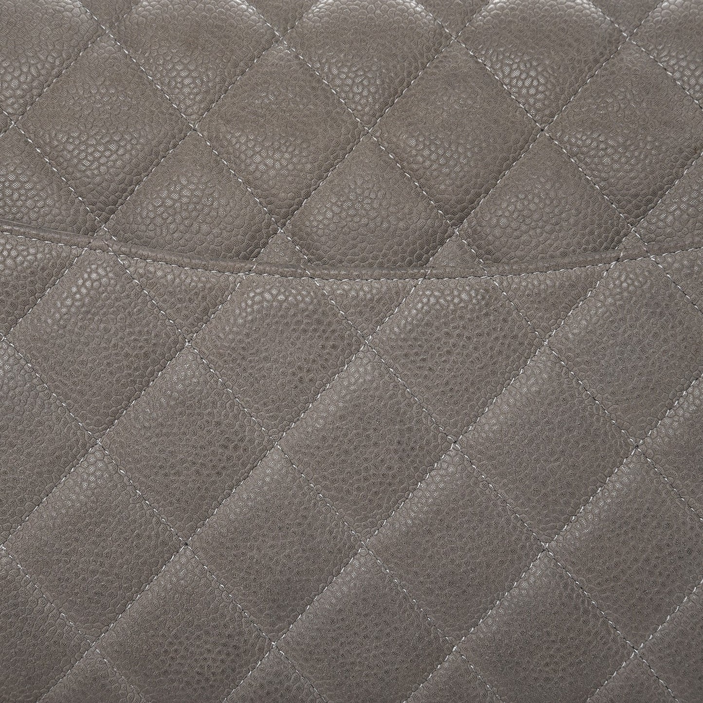 Iridescent Caviar Quilted Jumbo Double Flap Light Grey