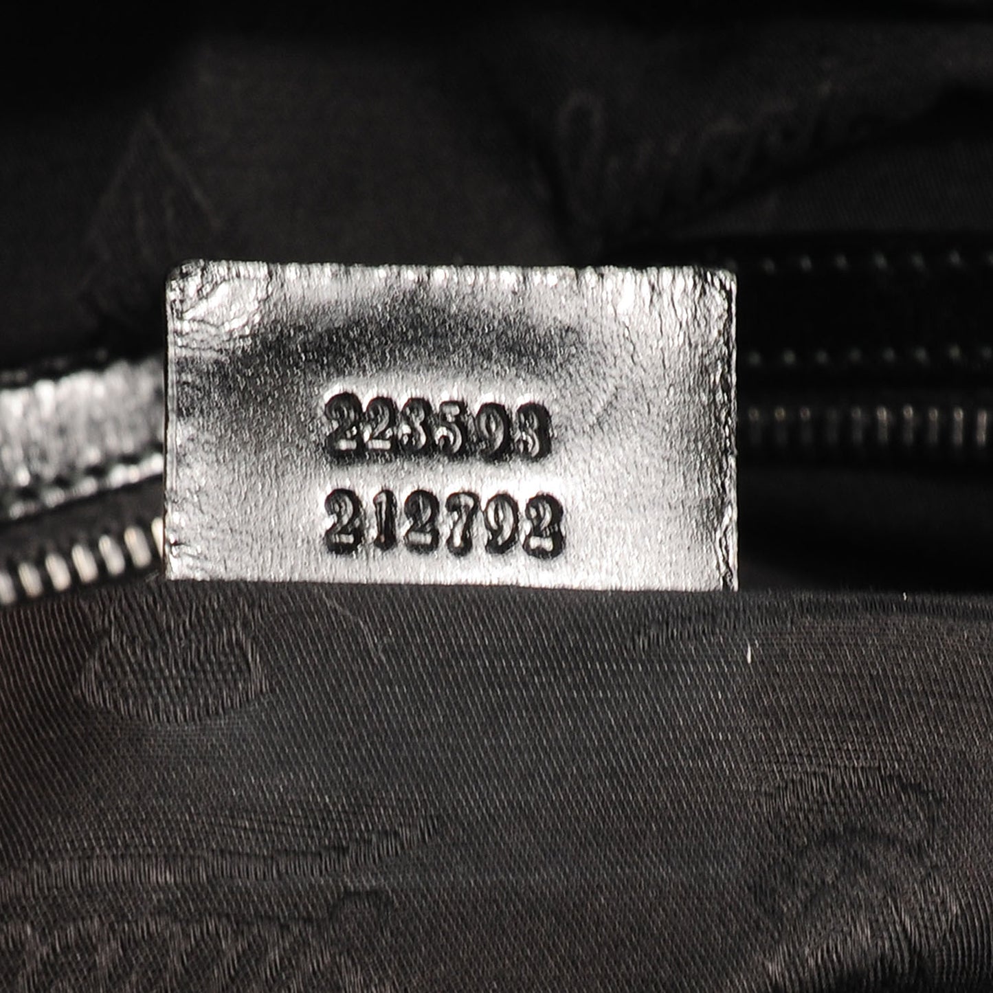 Mens Leather Large Crest Trademark Tote Black