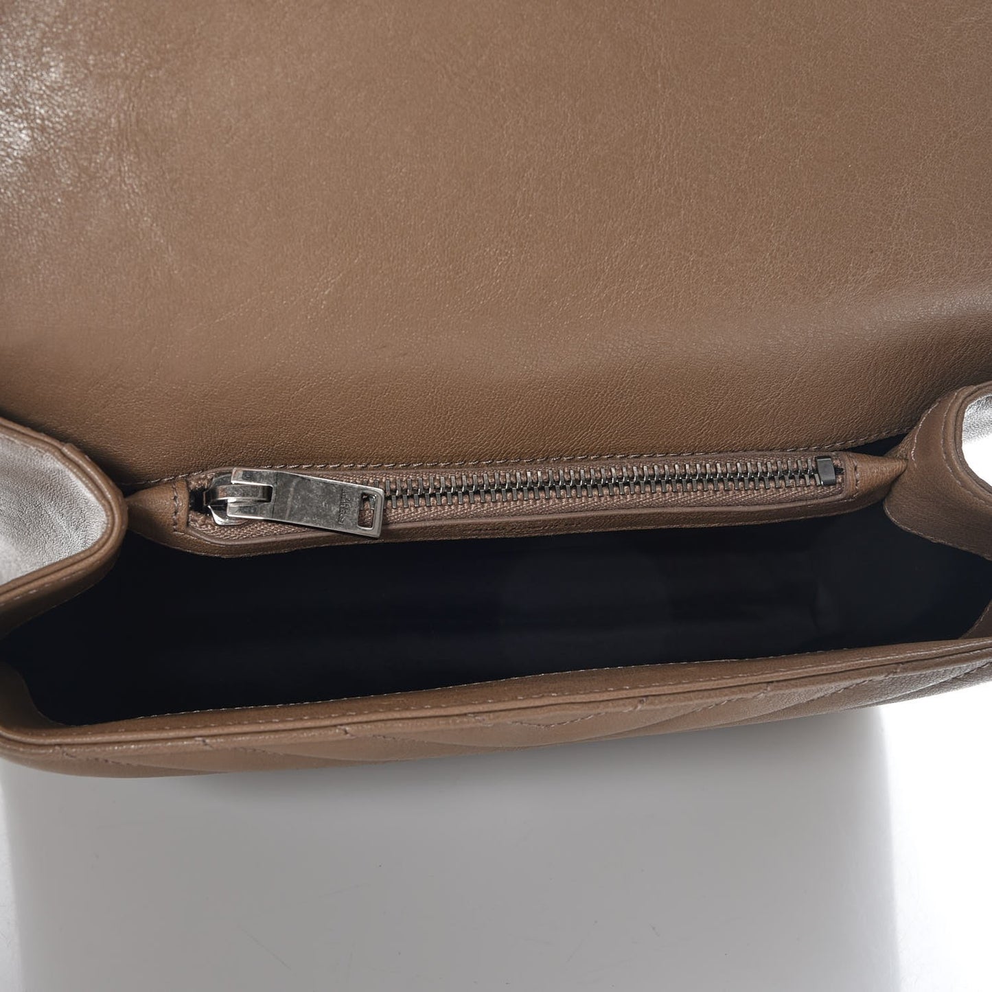 Sheepskin Matelasse Chevron Monogram Medium College Bag Fard