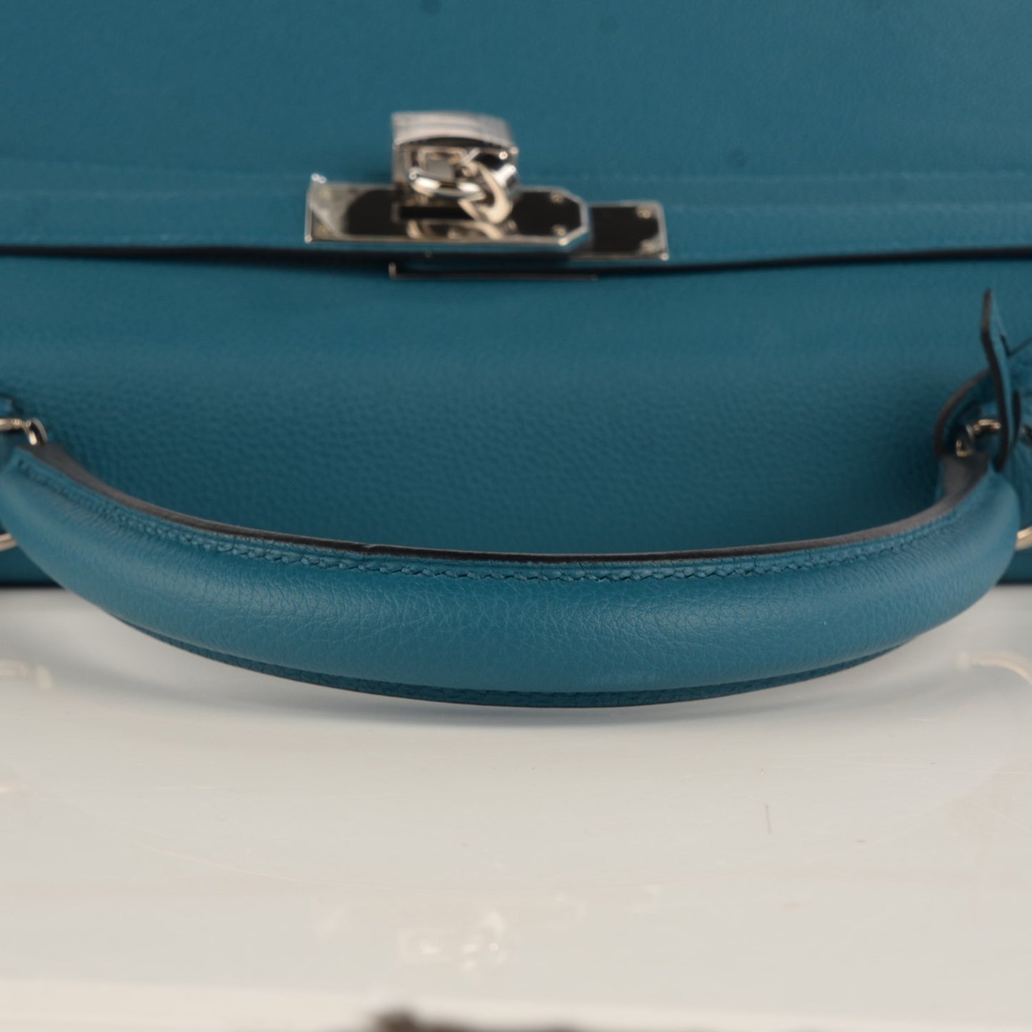 Togo Kelly Retourne 35 Cobalt