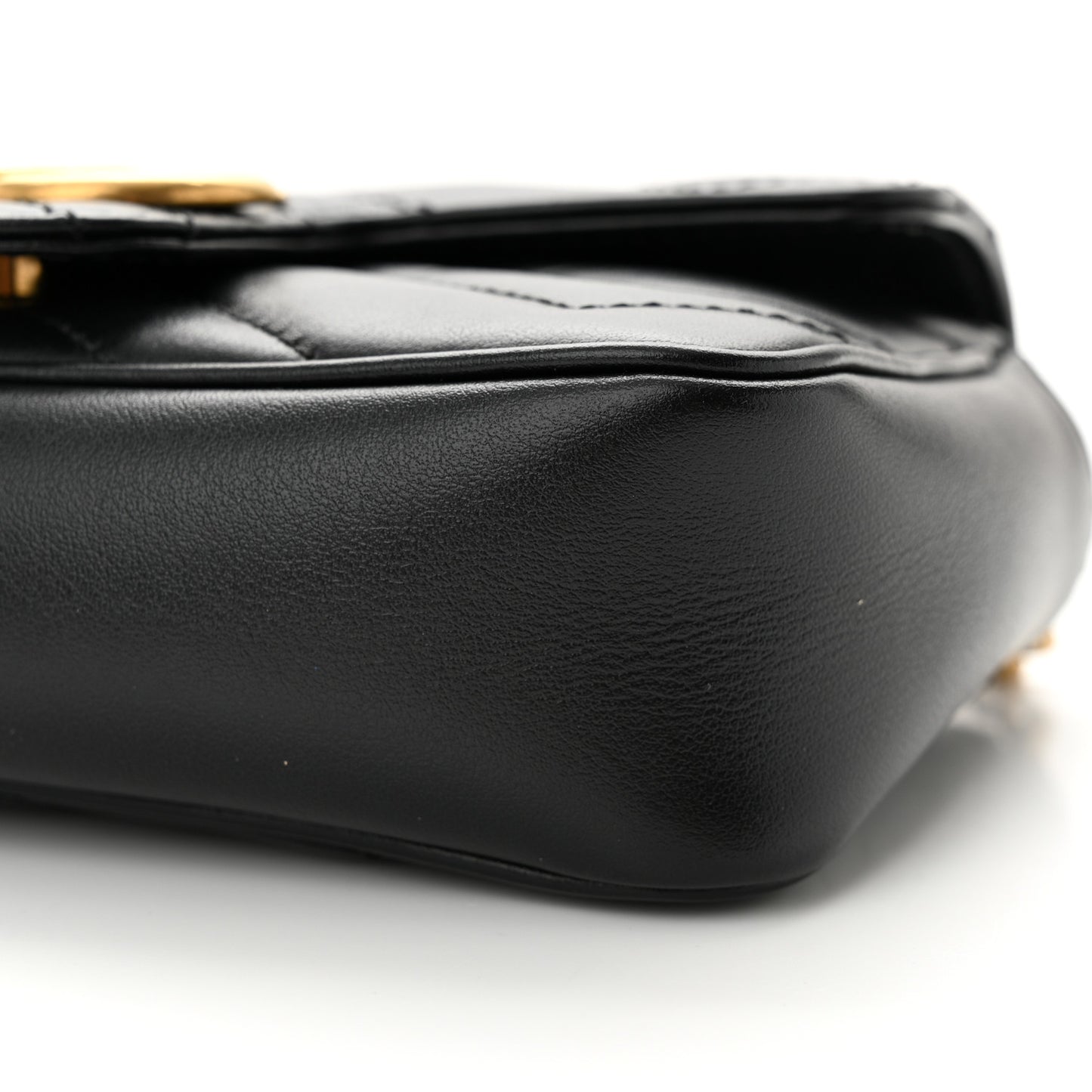 Calfskin Matelasse Super Mini GG Marmont Shoulder Bag Black