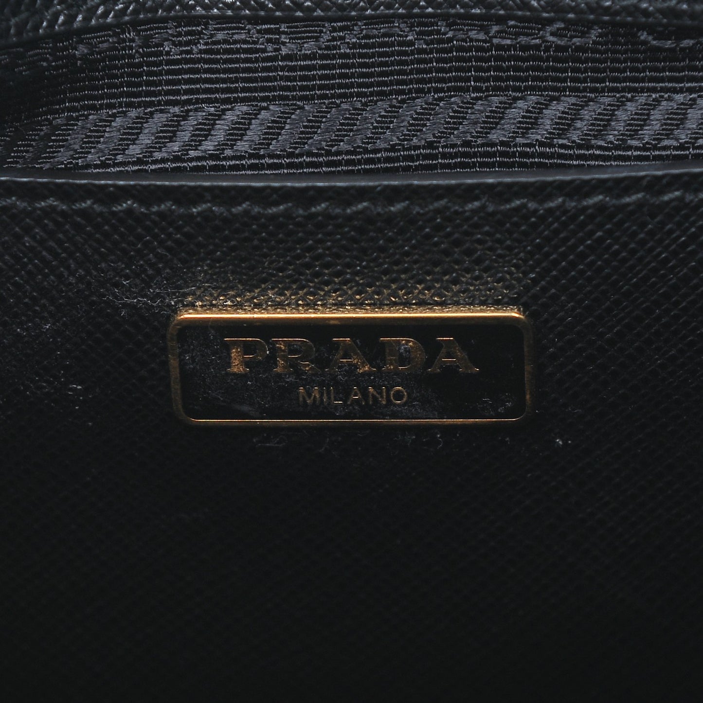 Saffiano Lux Micro Galleria Double Zip Tote Black