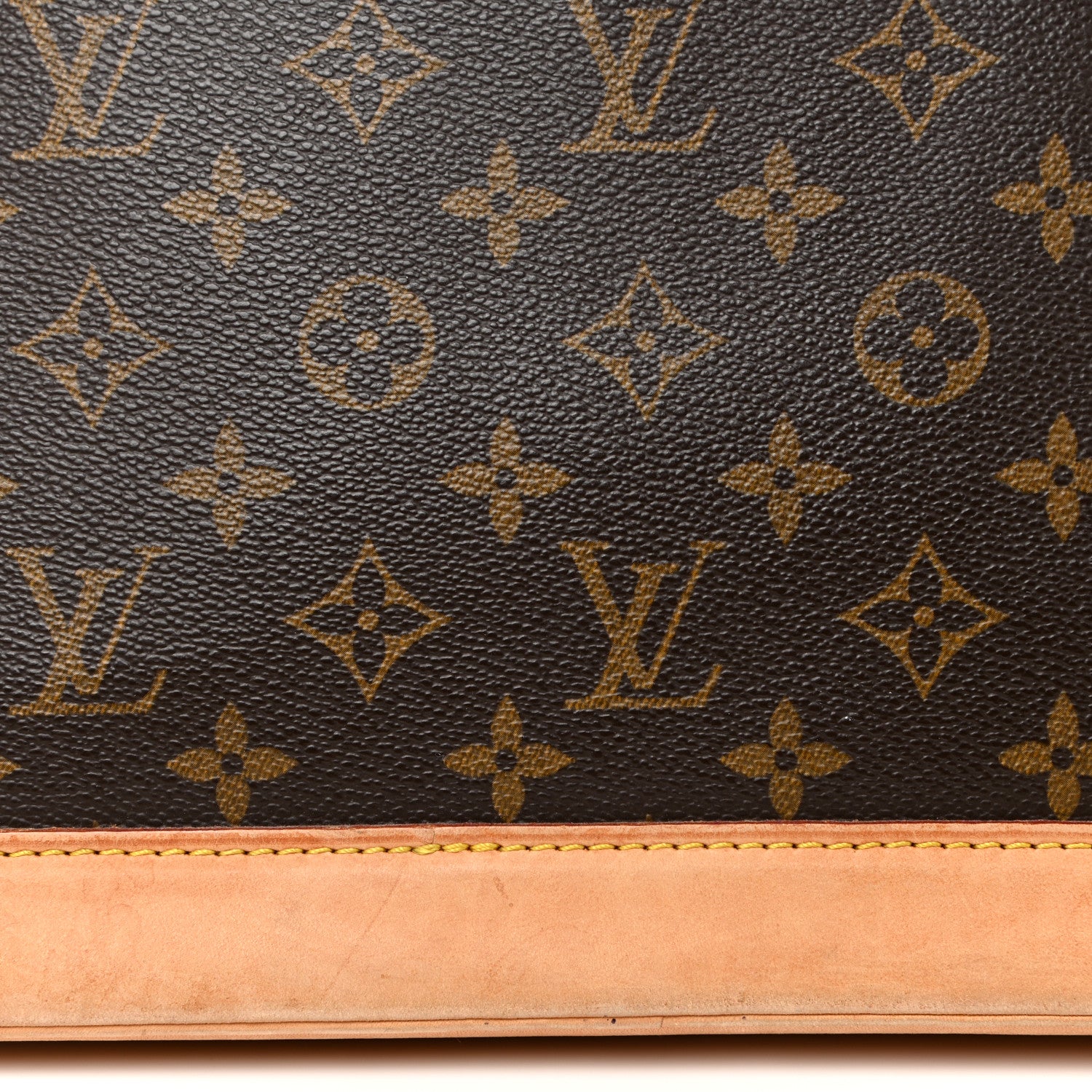 Louis Vuitton Monogram Alma PM 25 of 27