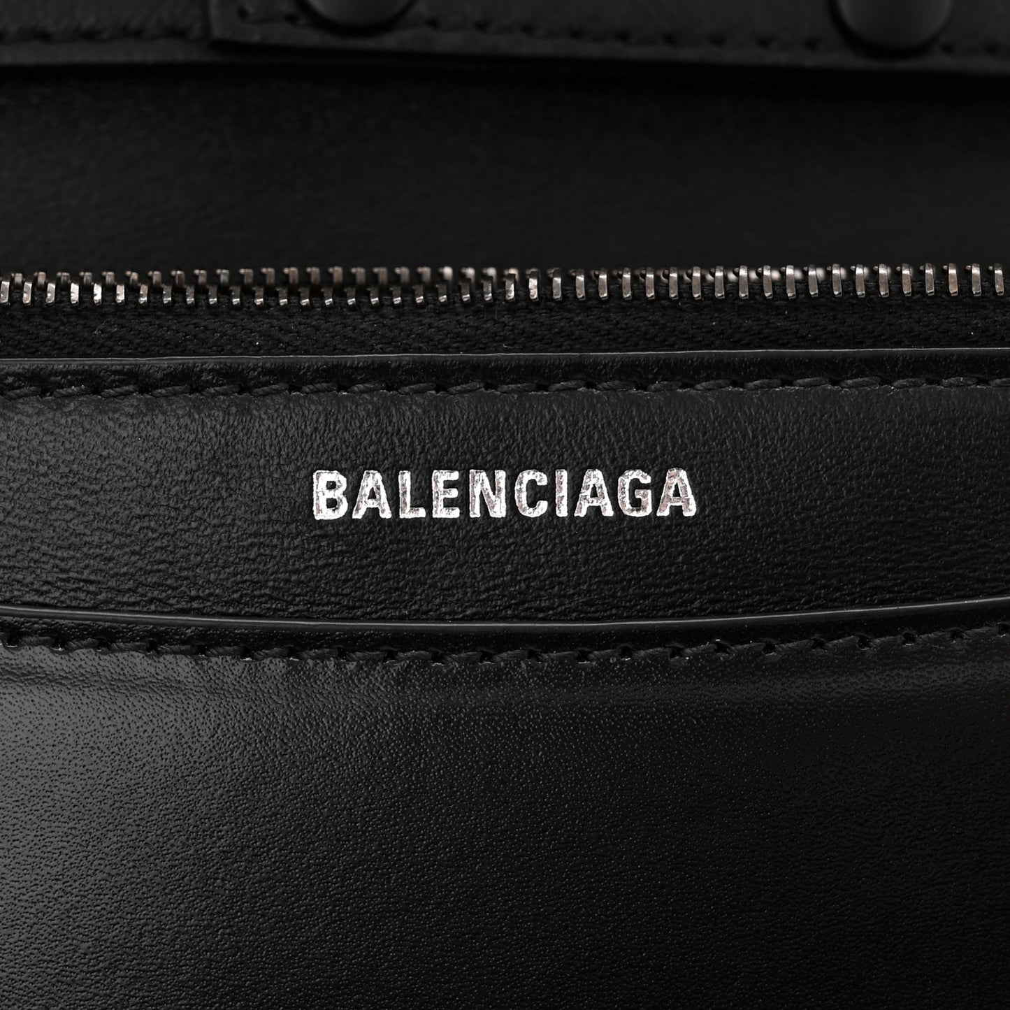 Smooth Calfskin B Wallet on Chain Black