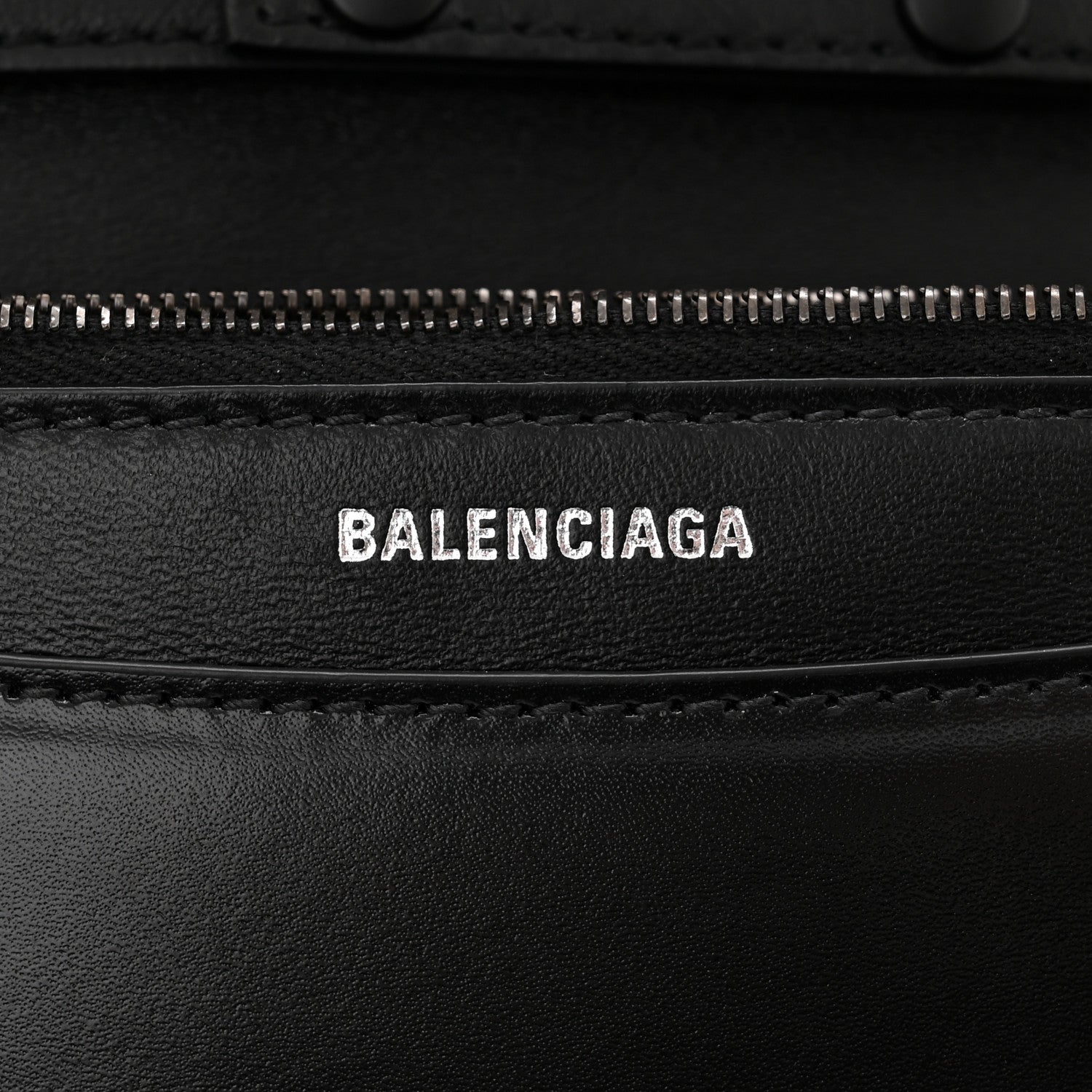 Balenciaga Smooth Calfskin B Wallet on Chain Black 6 of 9