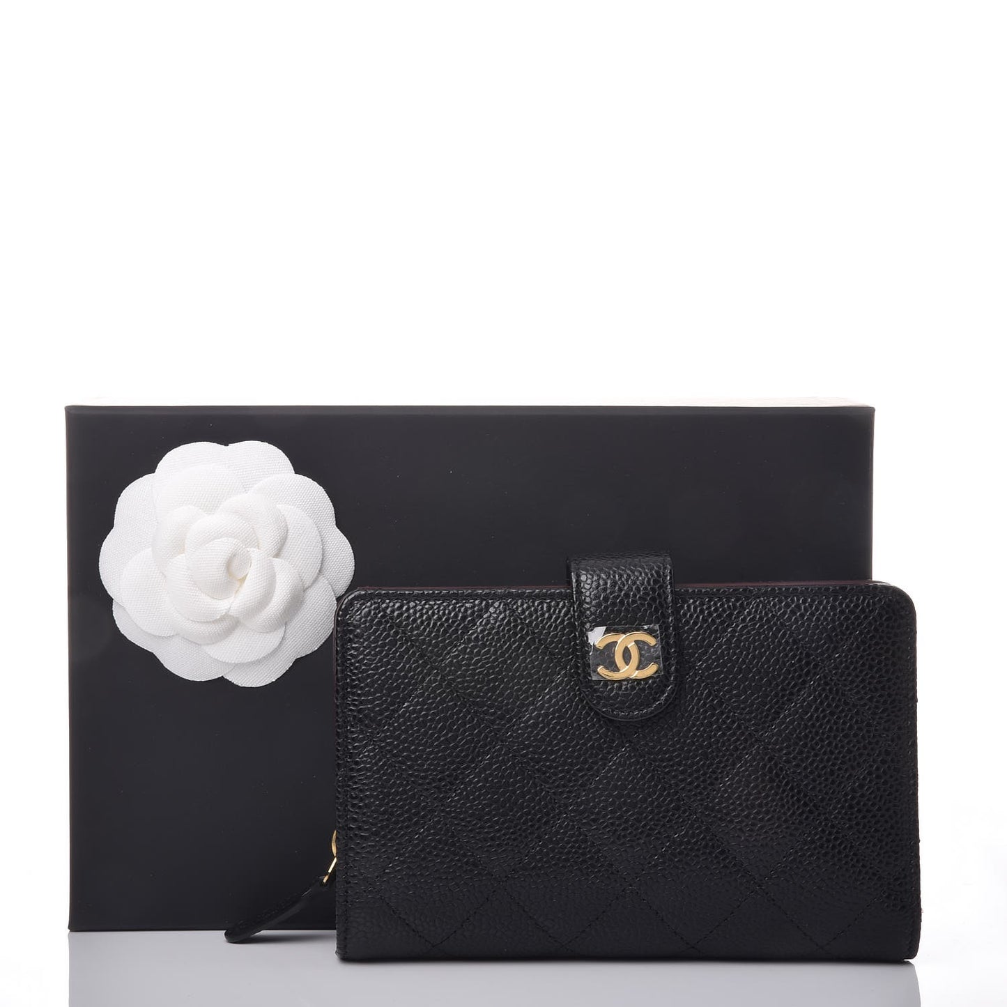 Caviar Quilted Zipped Pocket Wallet Black
