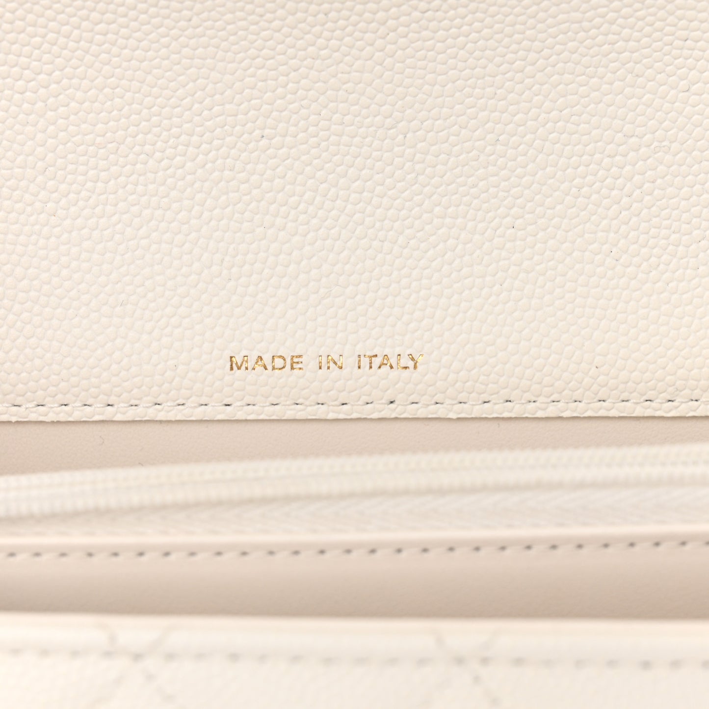 Caviar Quilted Trendy Handle Clutch With Chain White