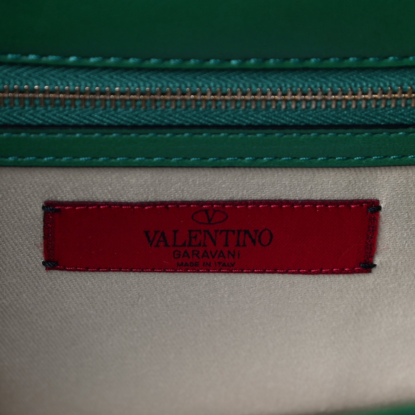 Vitello Medium Glam Lock Rockstud Flap Pop Green