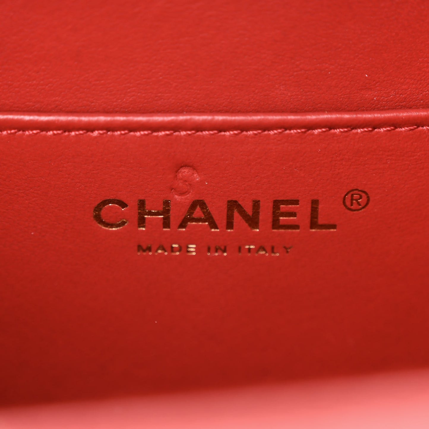 Goatskin Quilted Chain CC North South Filigree Vanity Case Red