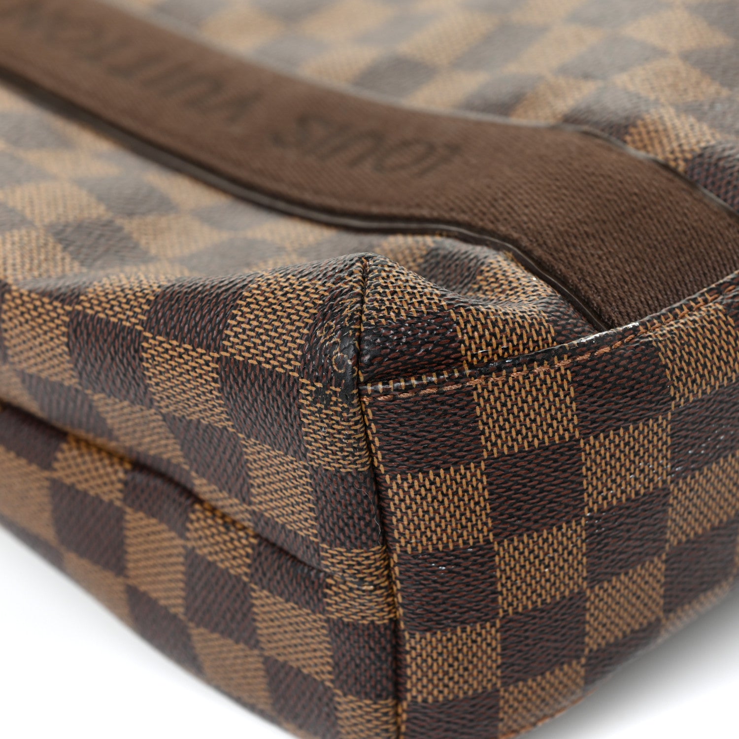 Louis Vuitton Damier Ebene Beaubourg 14 of 18