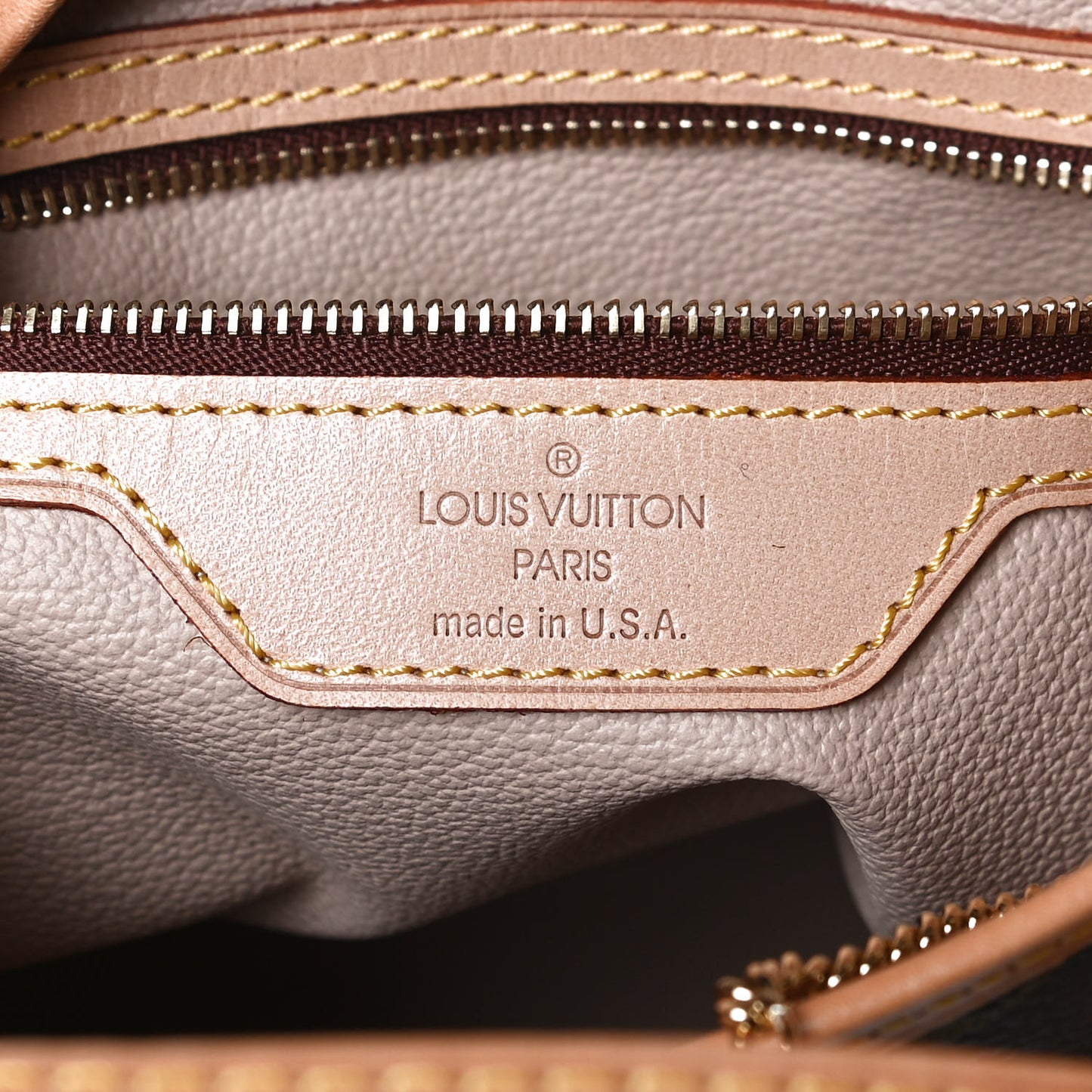 Monogram Petit Bucket 23