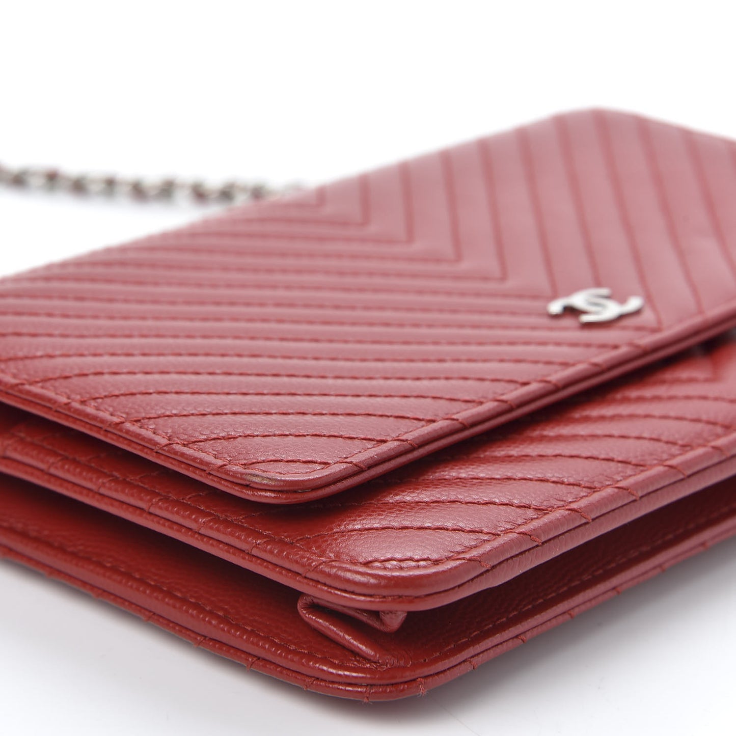 Caviar Chevron Quilted Wallet On Chain WOC Red