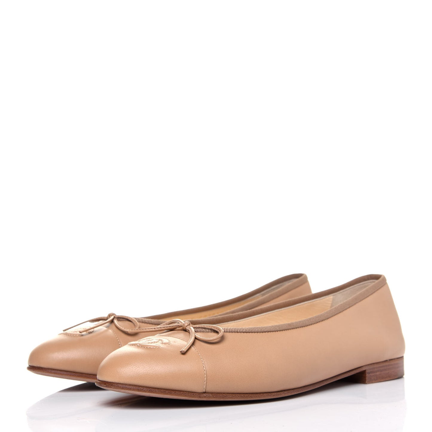 Lambskin Cap Toe CC Ballerina Flats 41 Beige