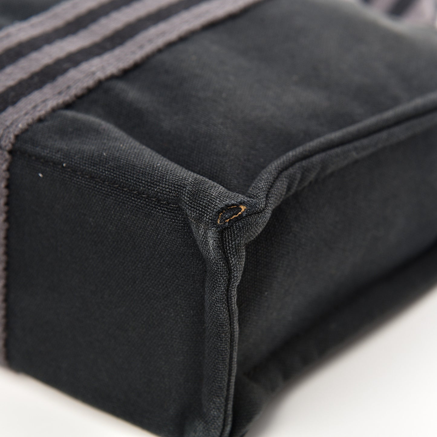 Canvas Herline PM Tote Black