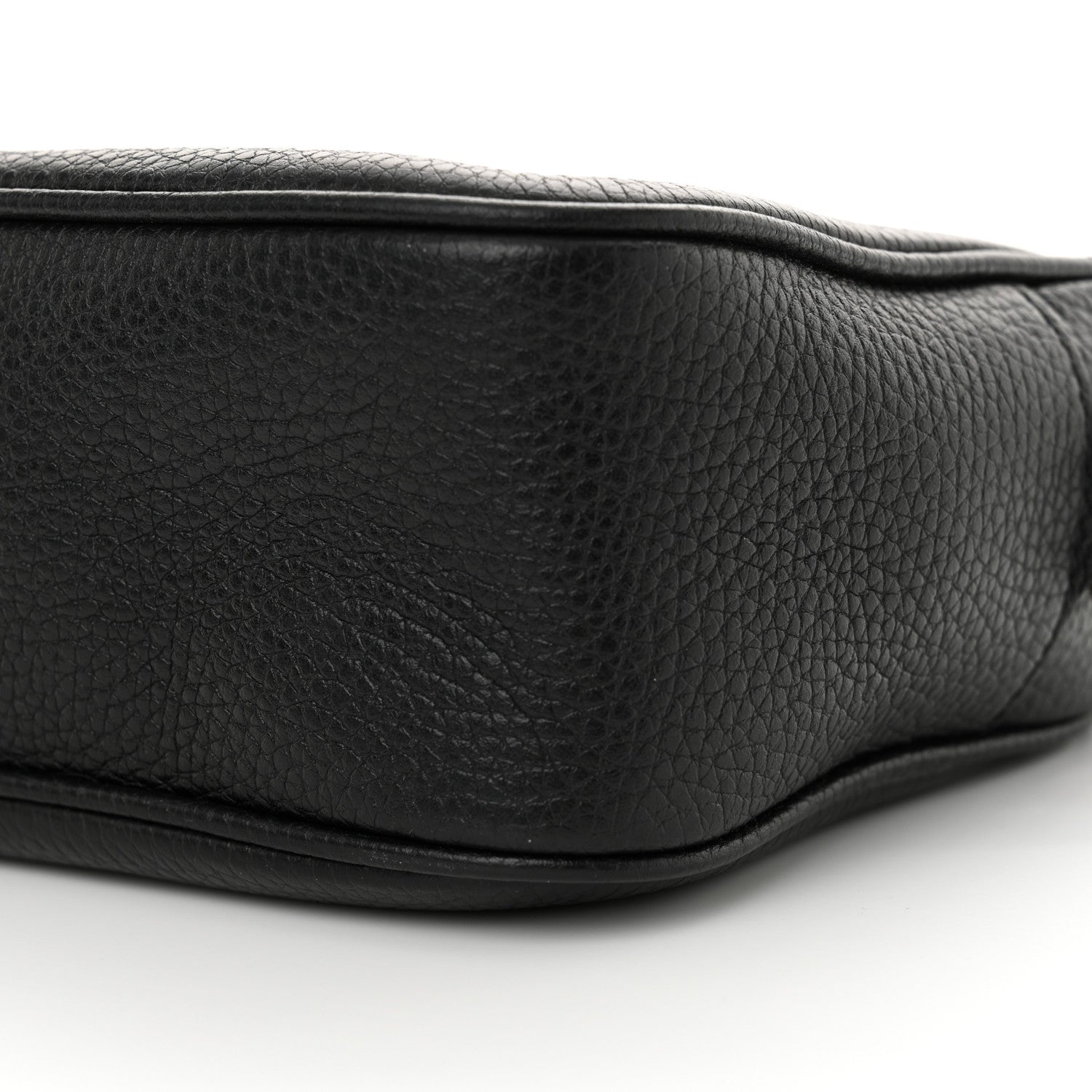 Gucci Pebbled Calfskin Small Soho Disco Bag Black 10 of 14