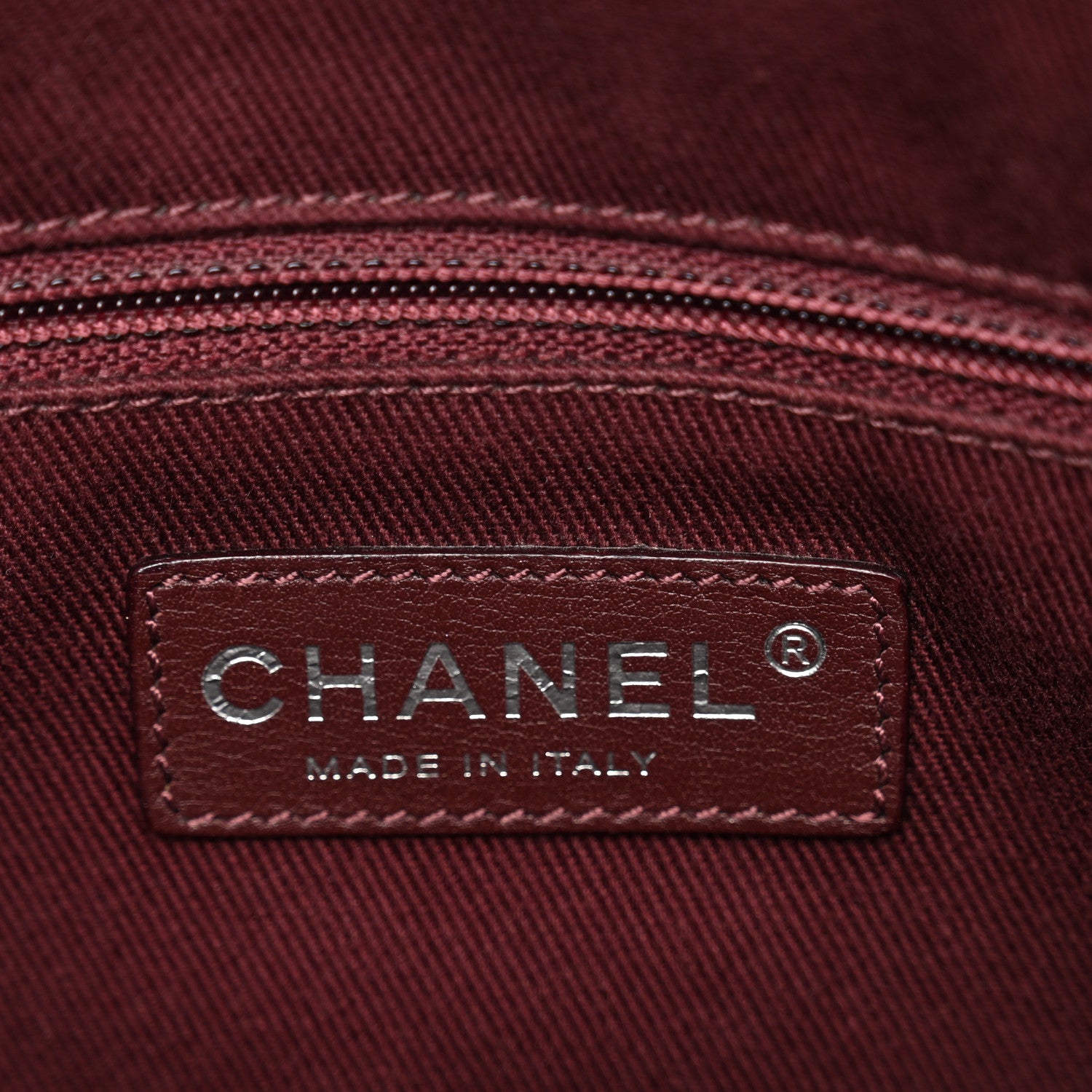 Chanel Crumpled Grained Calfskin Quilted CC Crave Tote Black 7 of 14