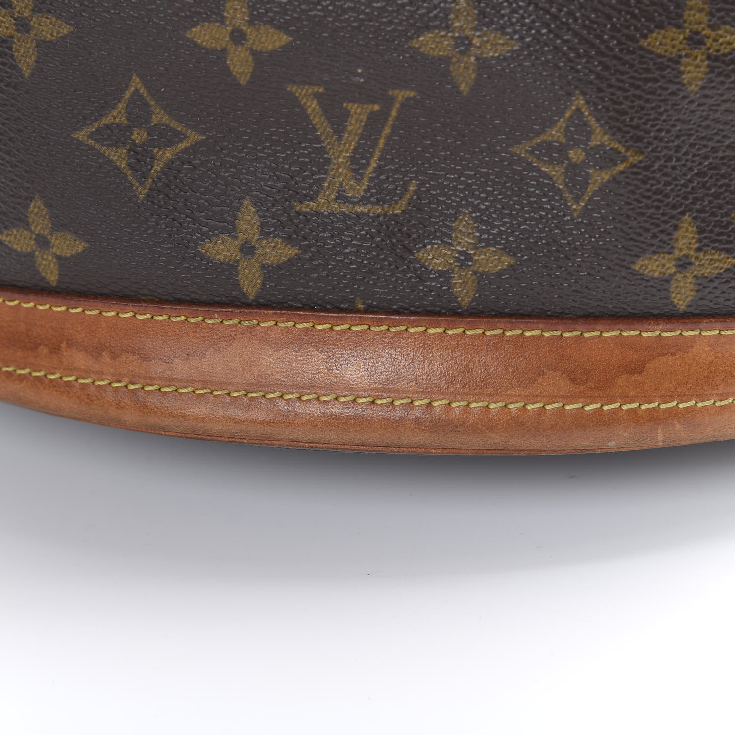 Louis Vuitton Monogram Petit Bucket 23 13 of 21