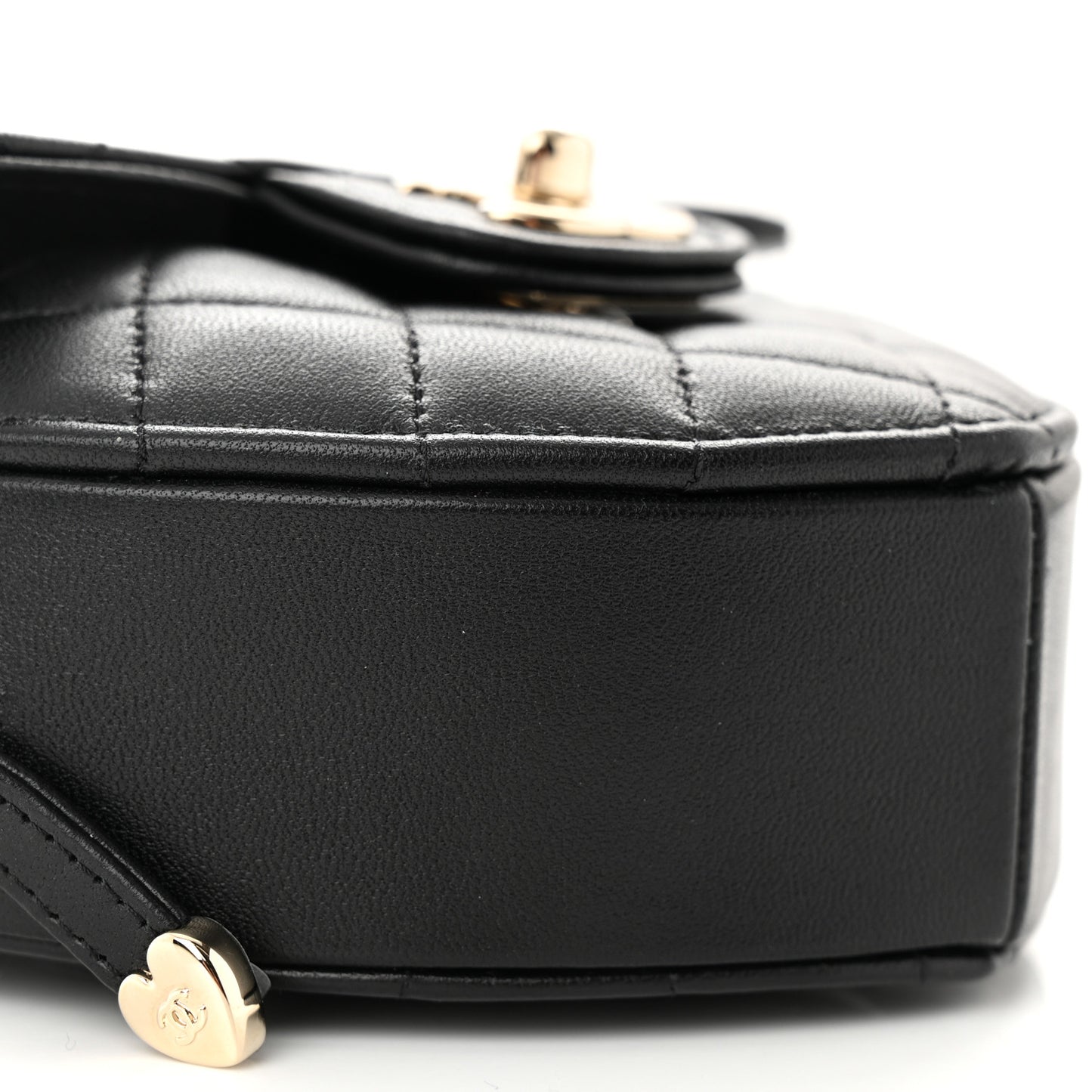 Lambskin Quilted CC In Love Heart Clutch With Chain Black