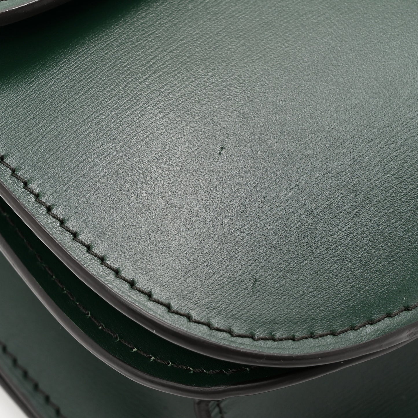 Box Calfskin Classic Box Medium Flap Bag Amazone