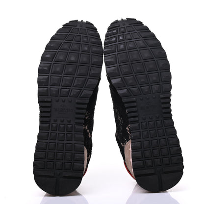 Valentino Garavani Macrame Lace Suede Womens Rockrunner Sneakers 36.5 Black 5 of 17