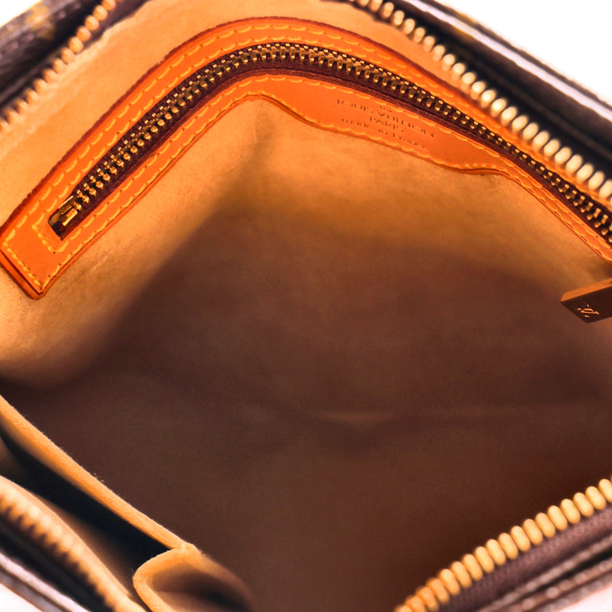 Louis Vuitton Monogram Looping MM 5 of 10