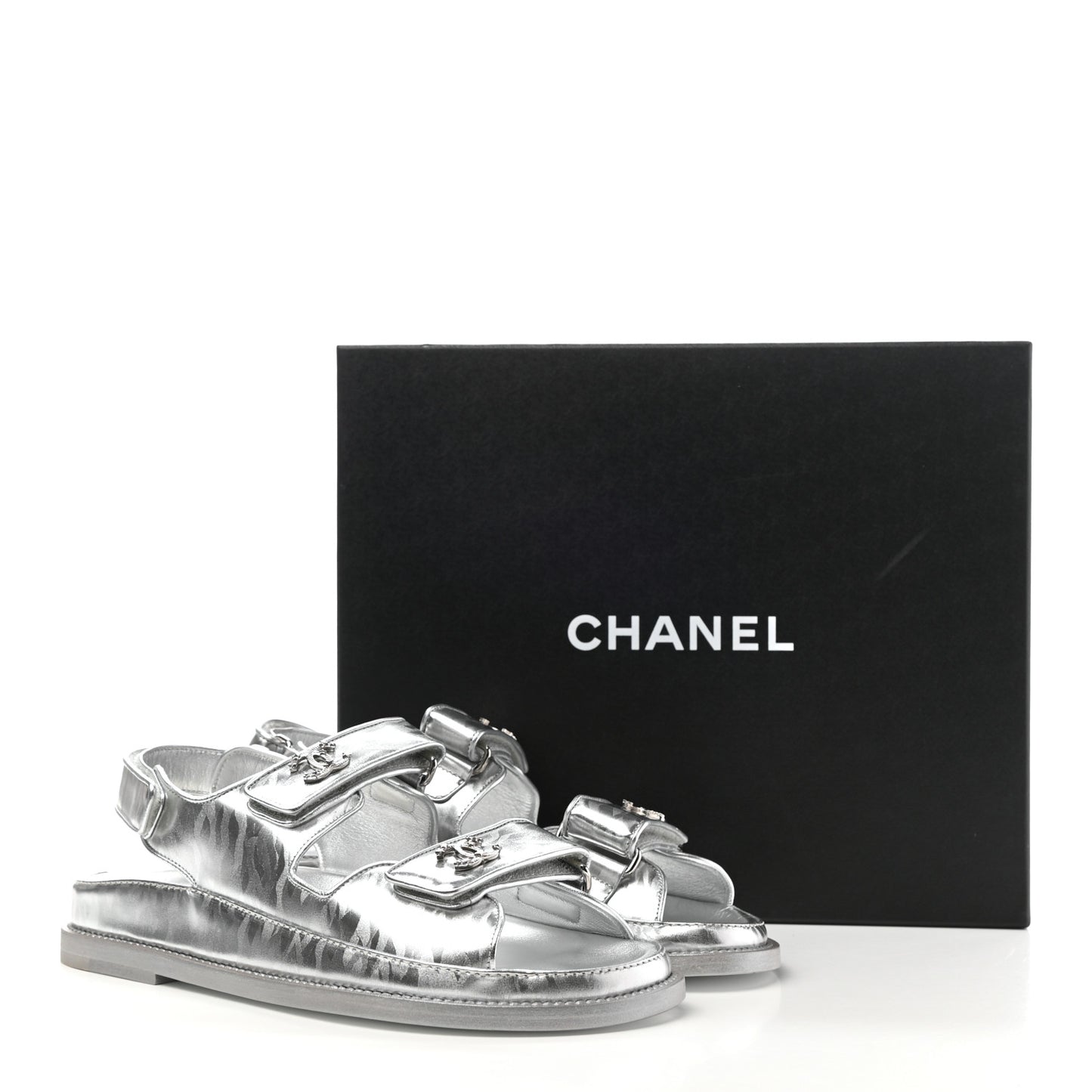 Laminated Calfskin Velcro Dad Sandals 38 Silver